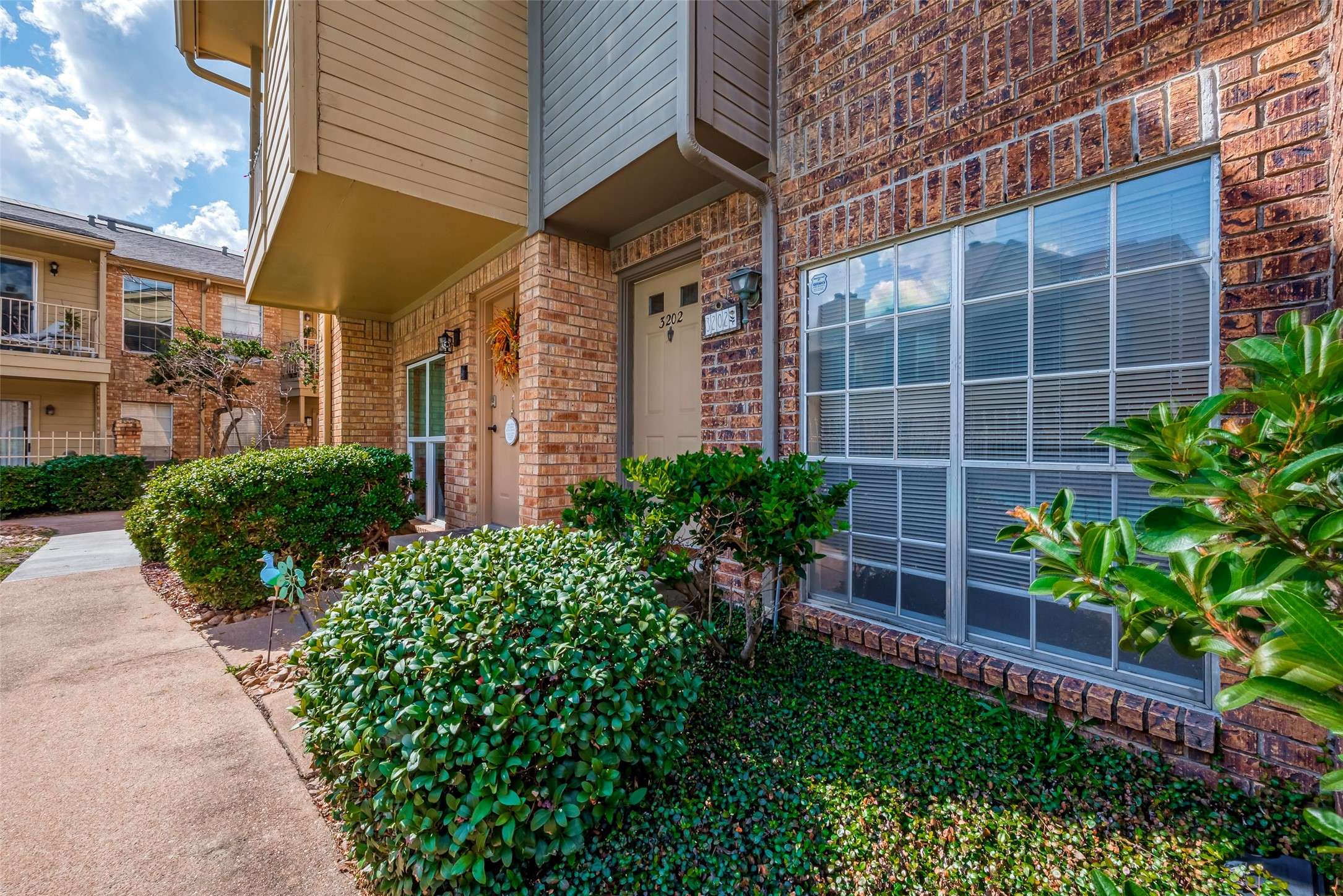 Houston, TX 77042,11201 Lynbrook DR #3202