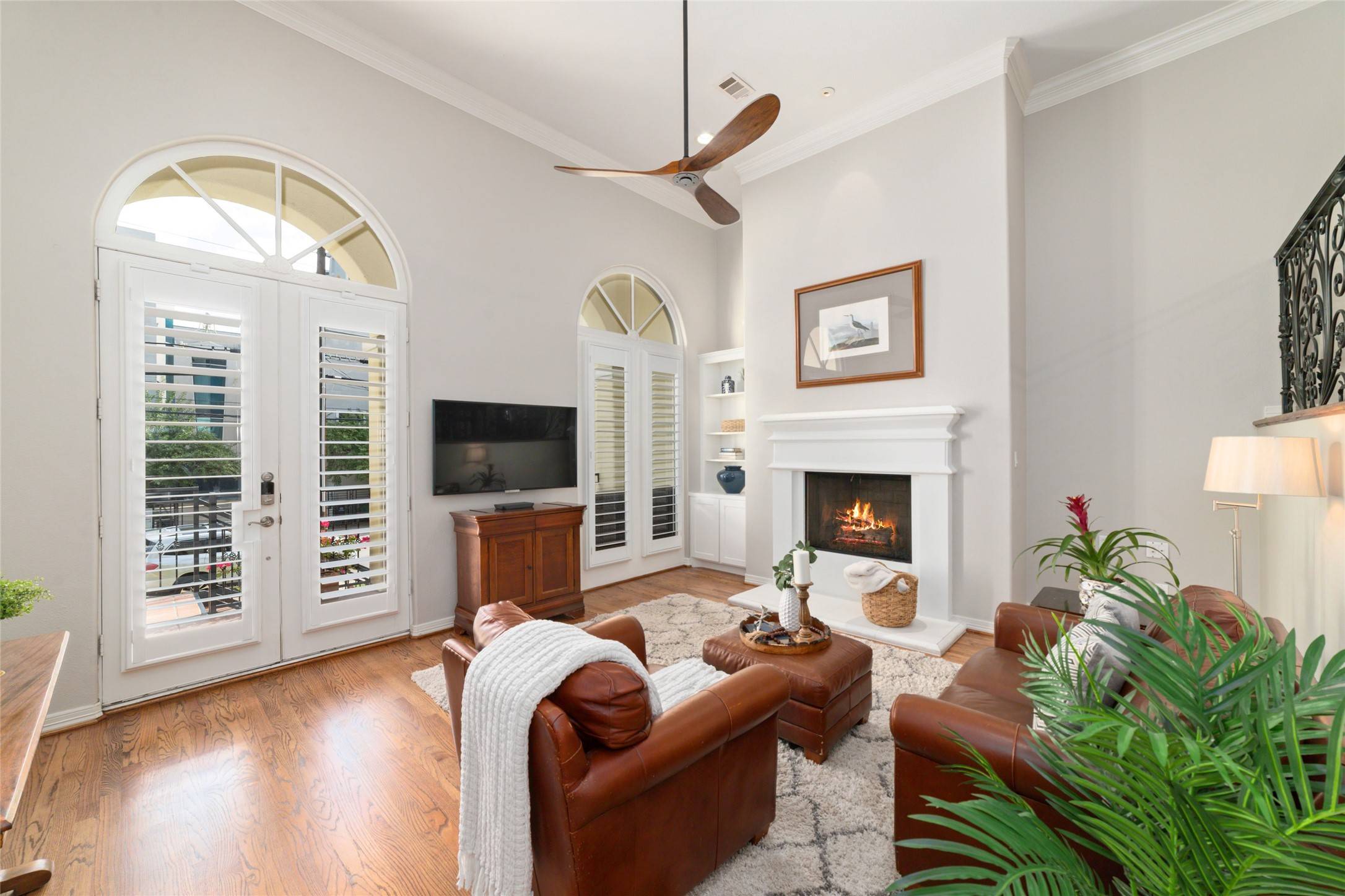 Houston, TX 77007,609 Jackson Hill ST