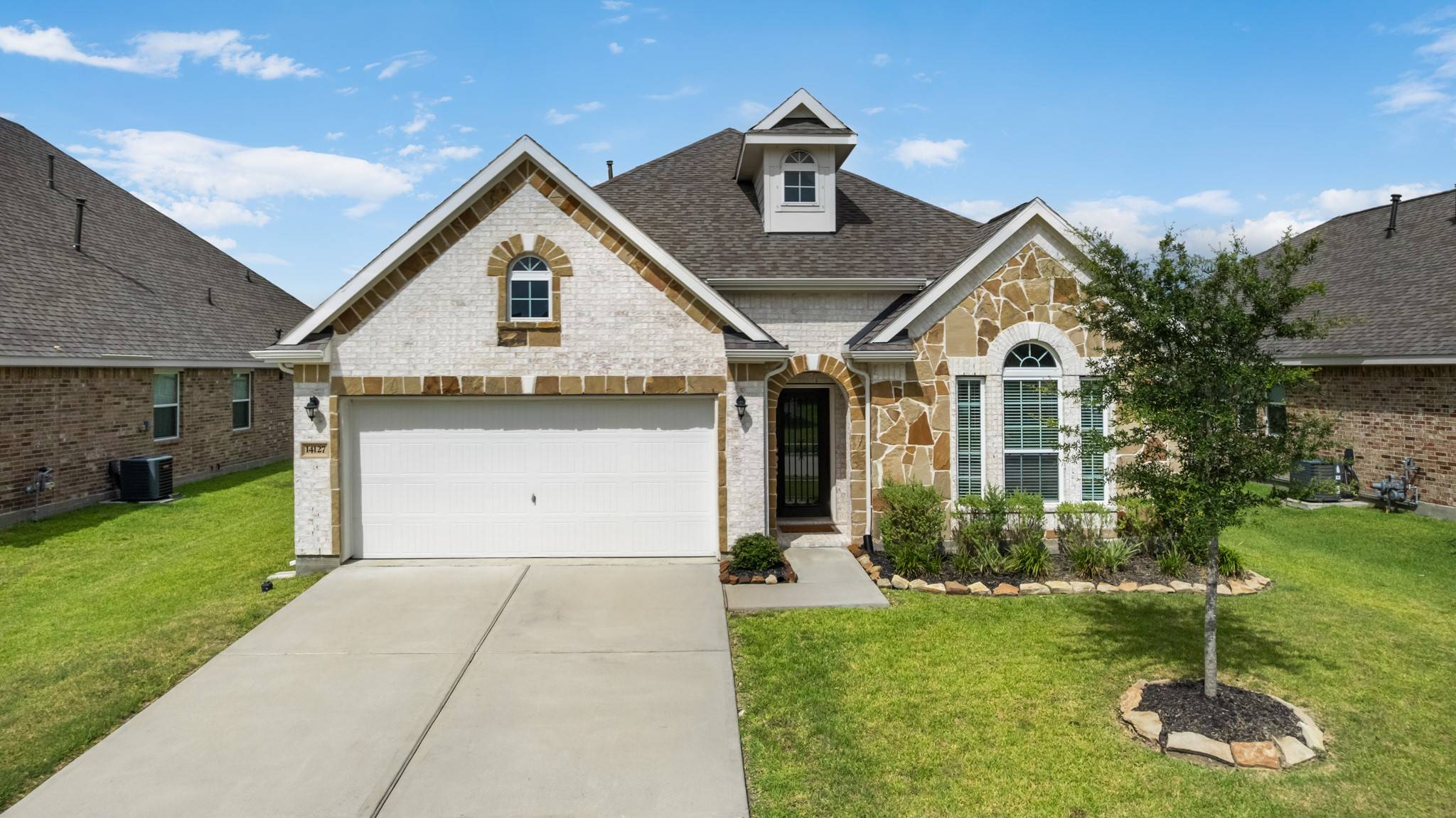 Baytown, TX 77523,14127 Little River DR