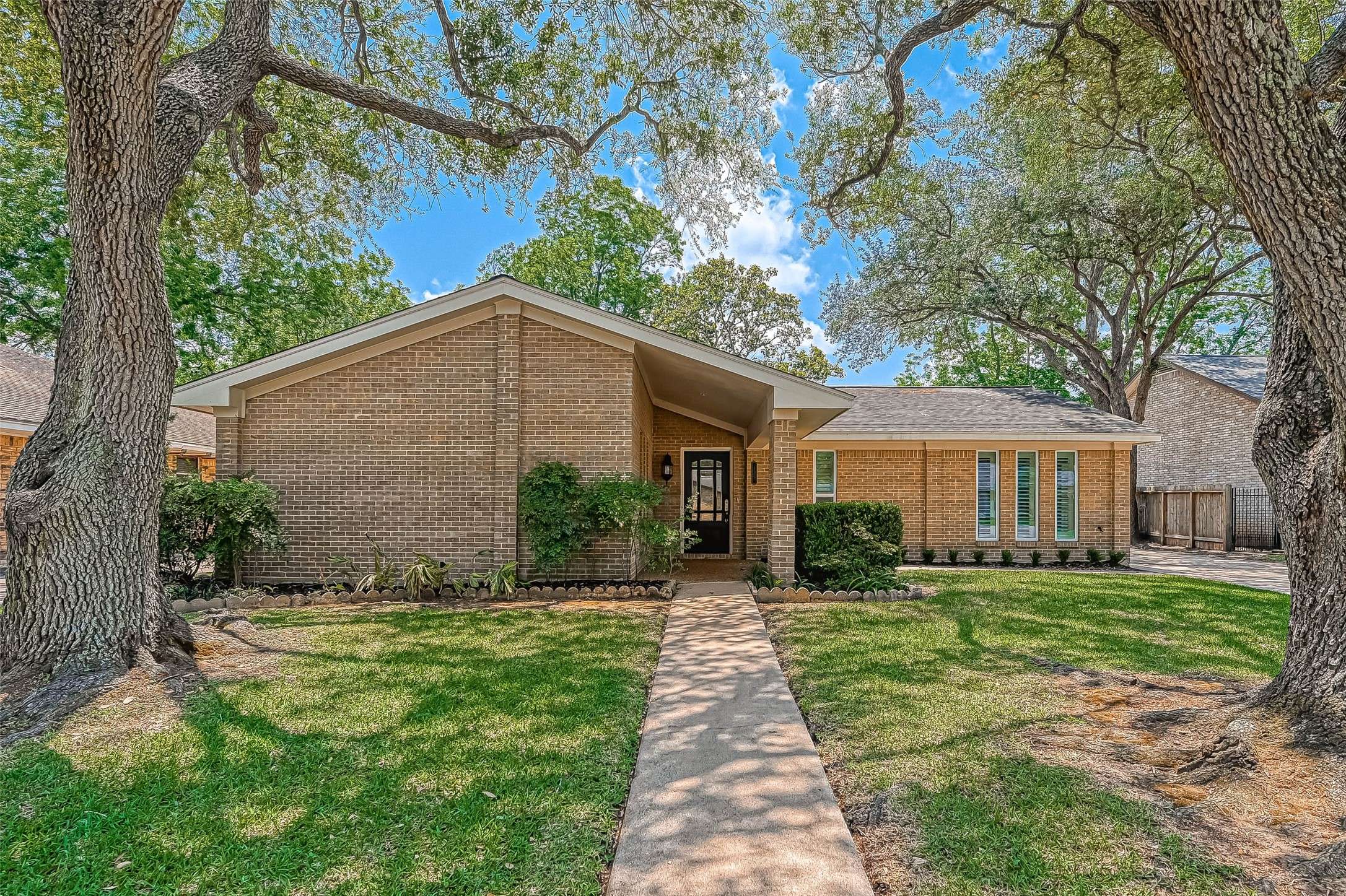Sugar Land, TX 77478,139 Camellia ST