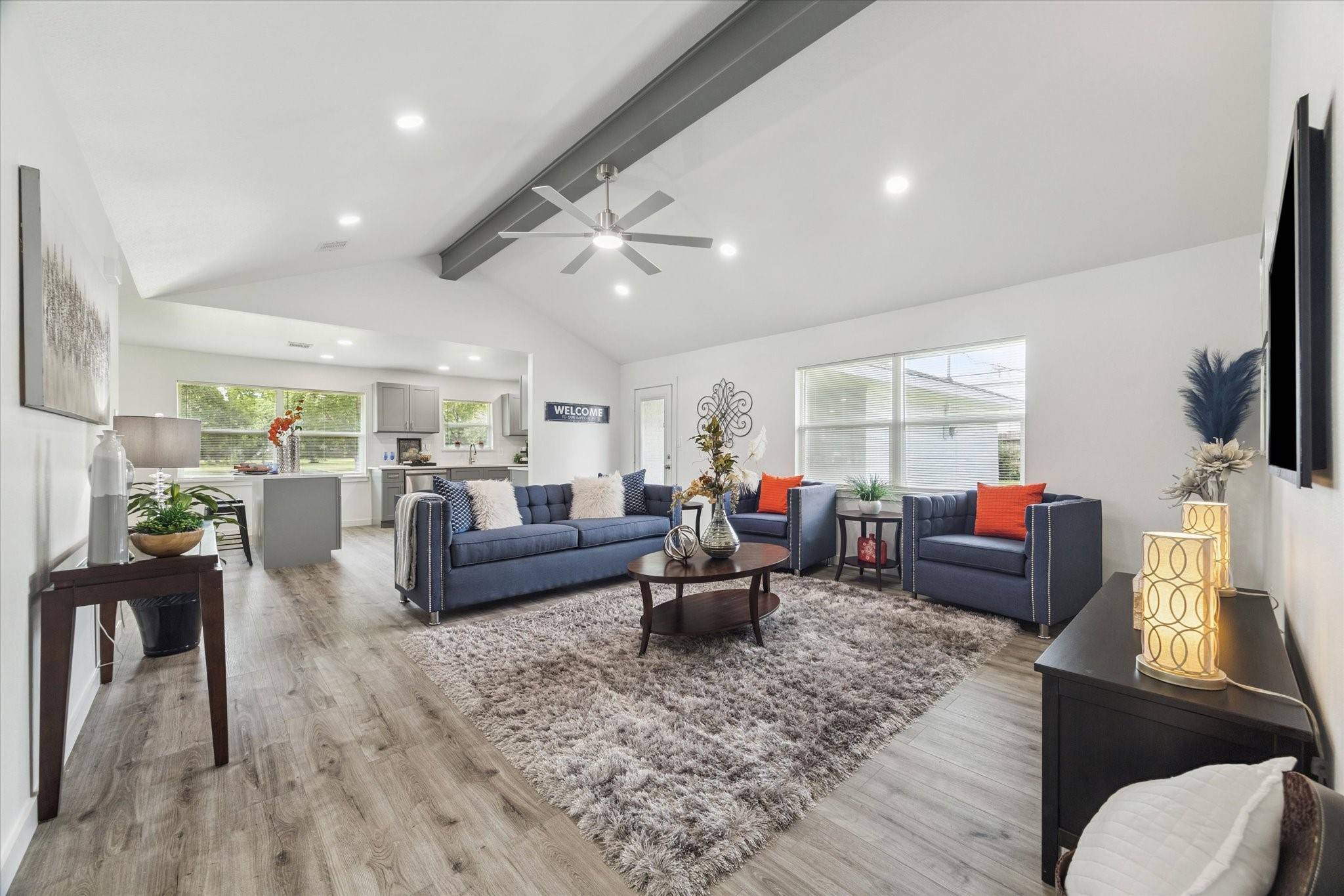 Stafford, TX 77477,803 Hackberry ST