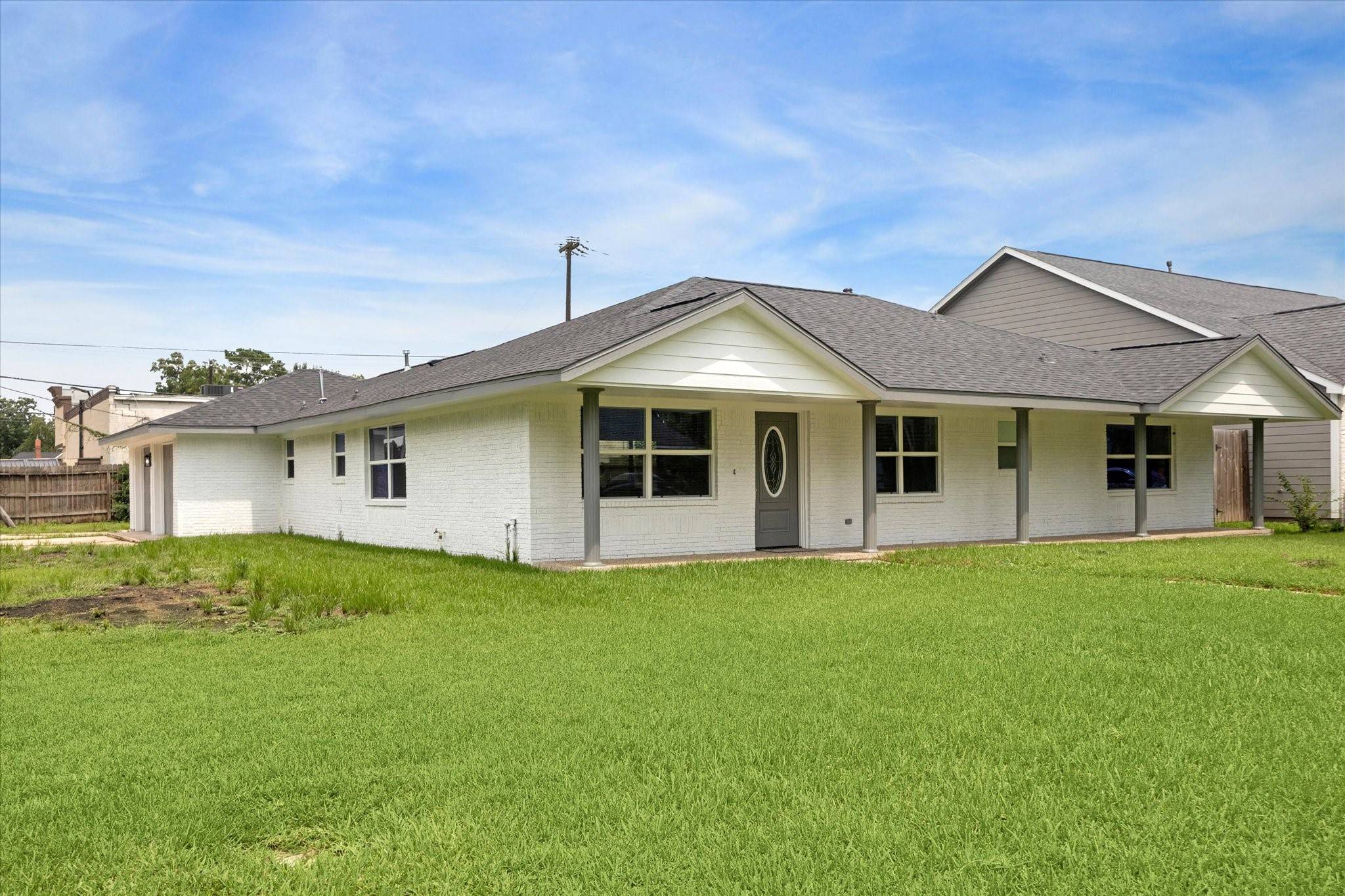 Stafford, TX 77477,803 Hackberry ST
