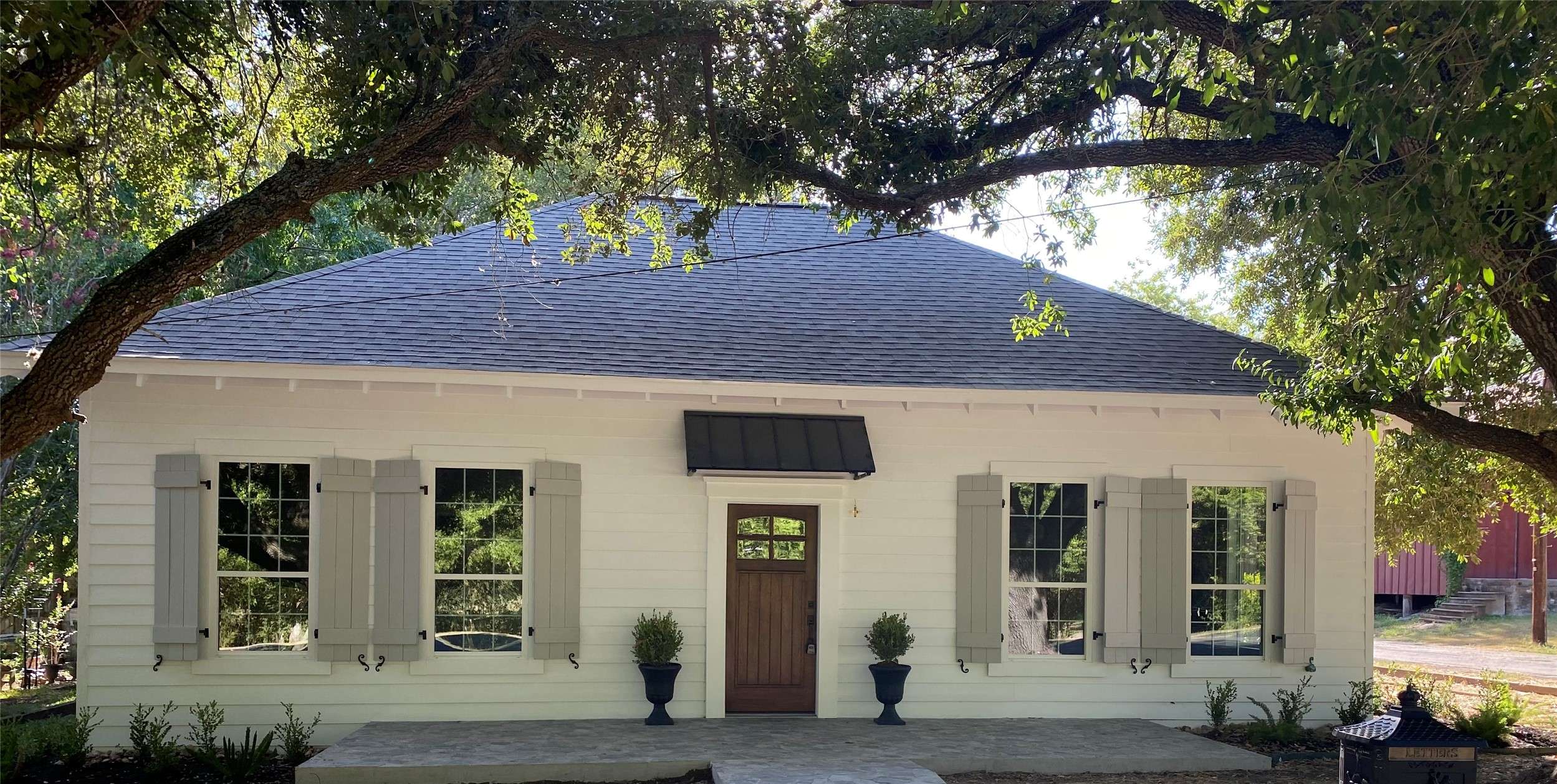 Schulenburg, TX 78956,809 Upton Avenue