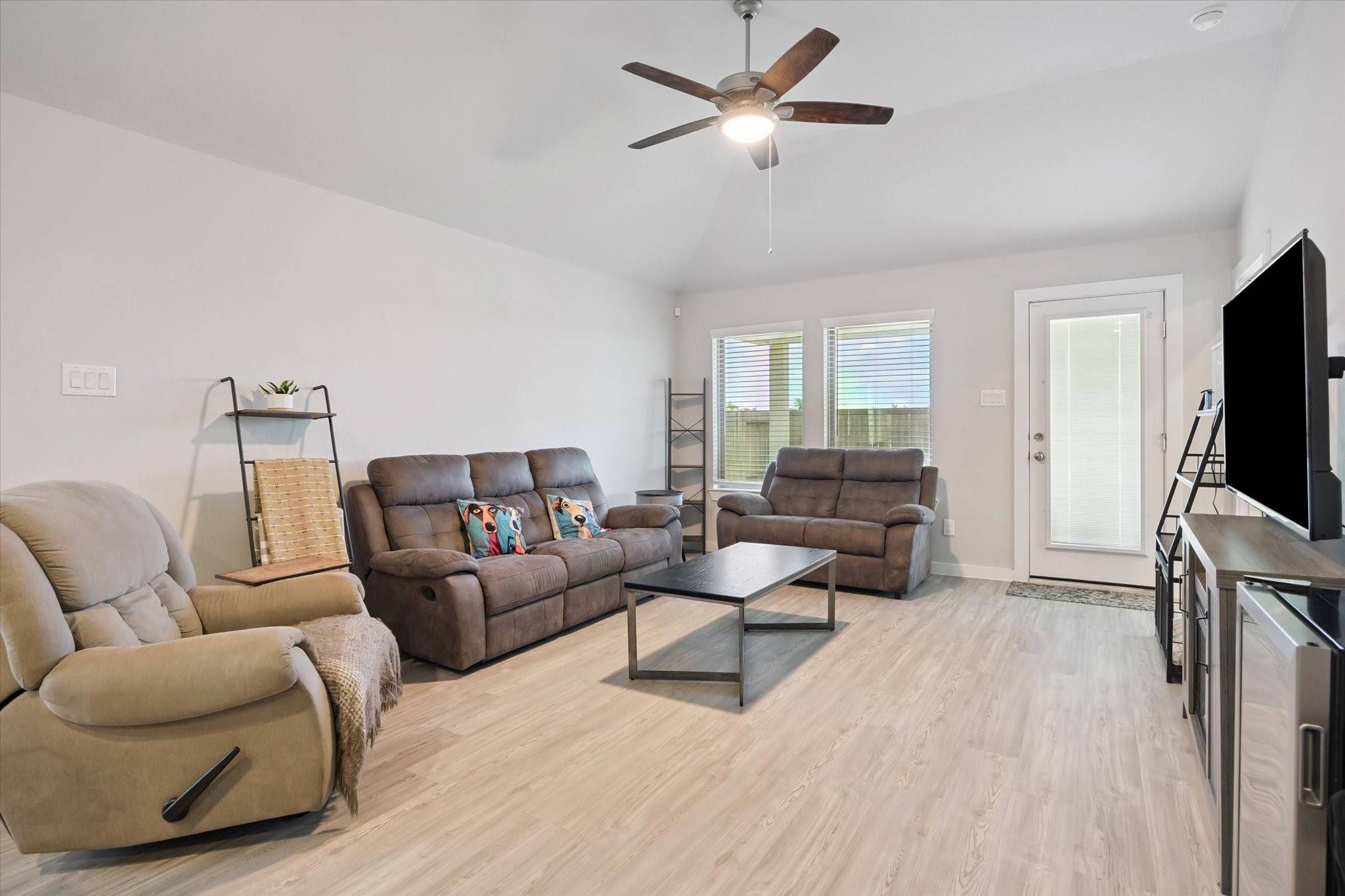 Alvin, TX 77511,2493 Clydesdale LN