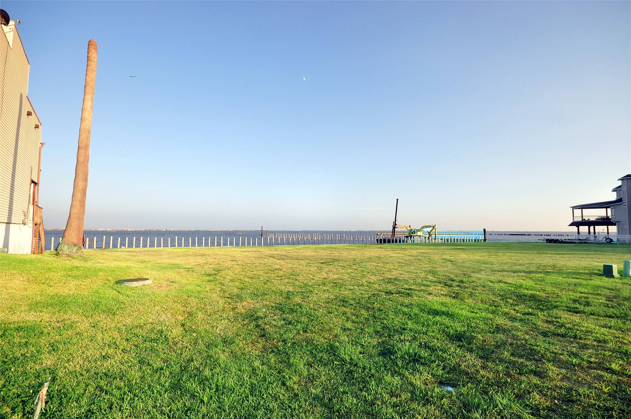 Tiki Island, TX 77554,1 Hana DR