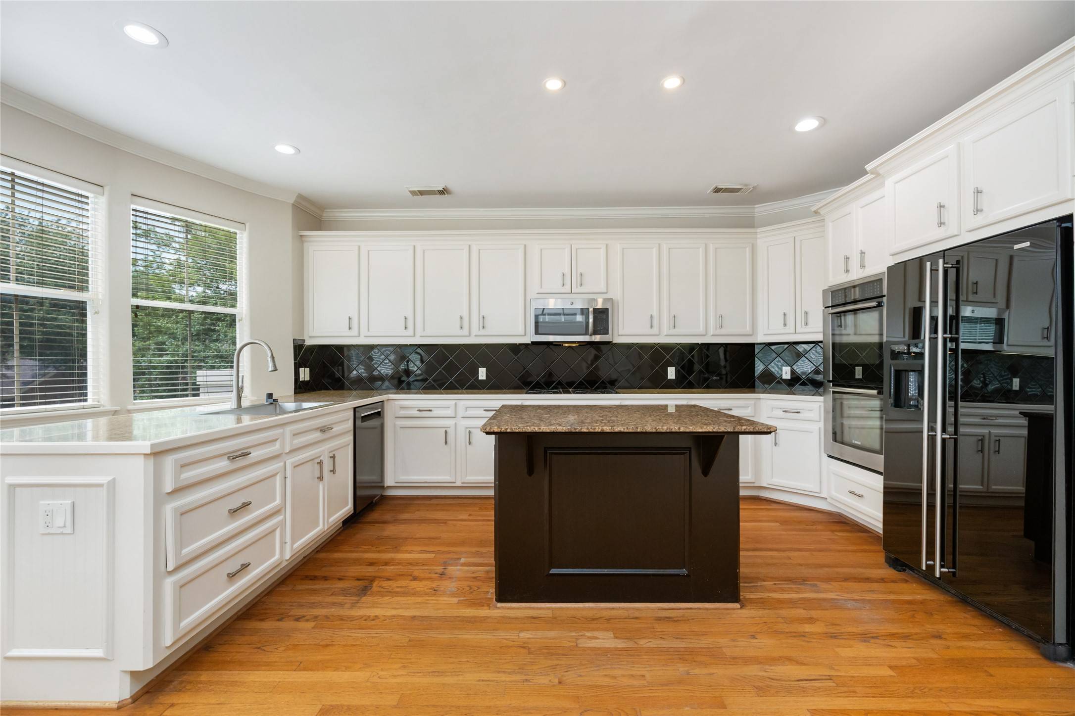 Houston, TX 77098,2931 Sackett ST