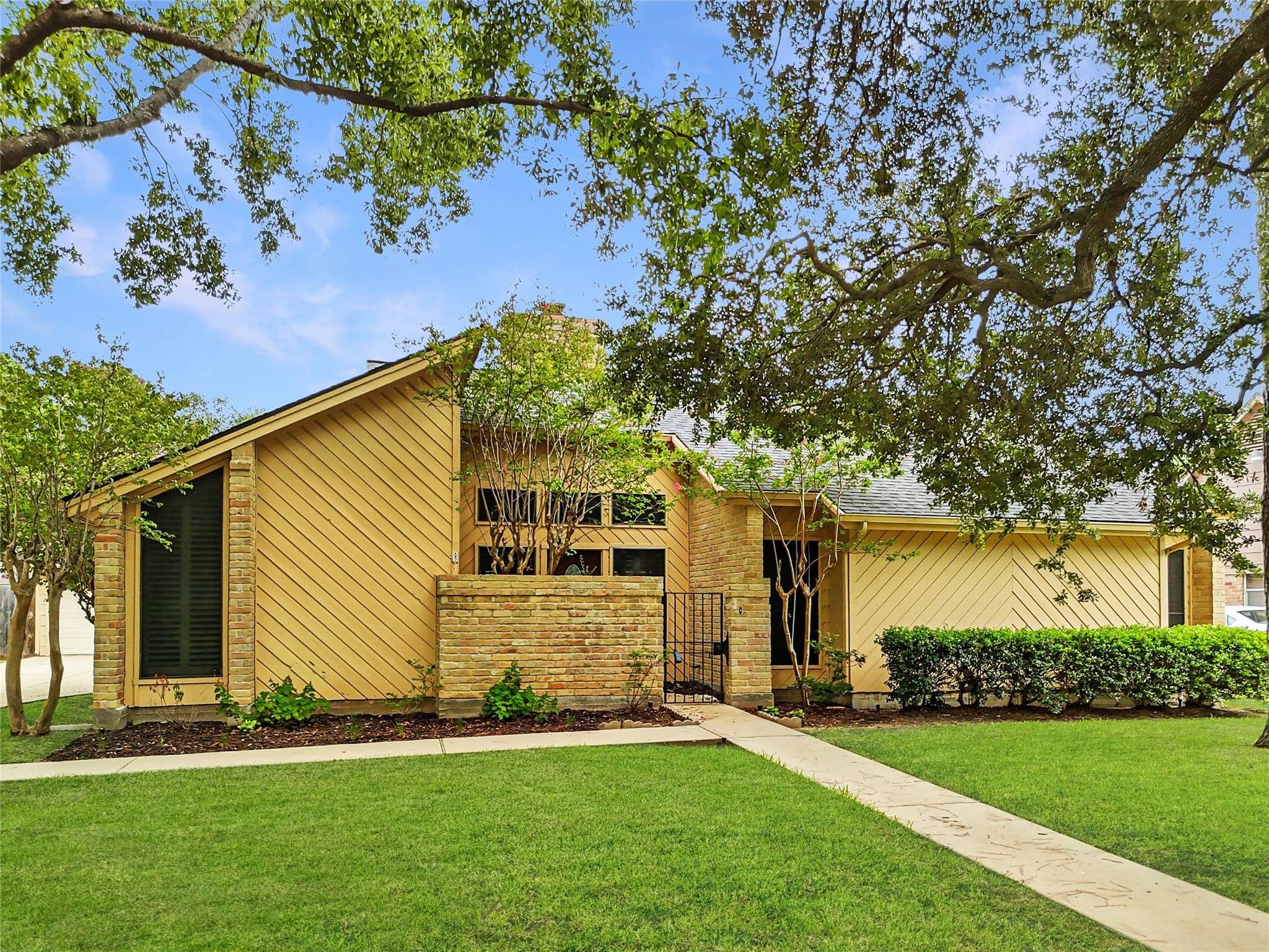 Houston, TX 77043,2618 Fontana DR