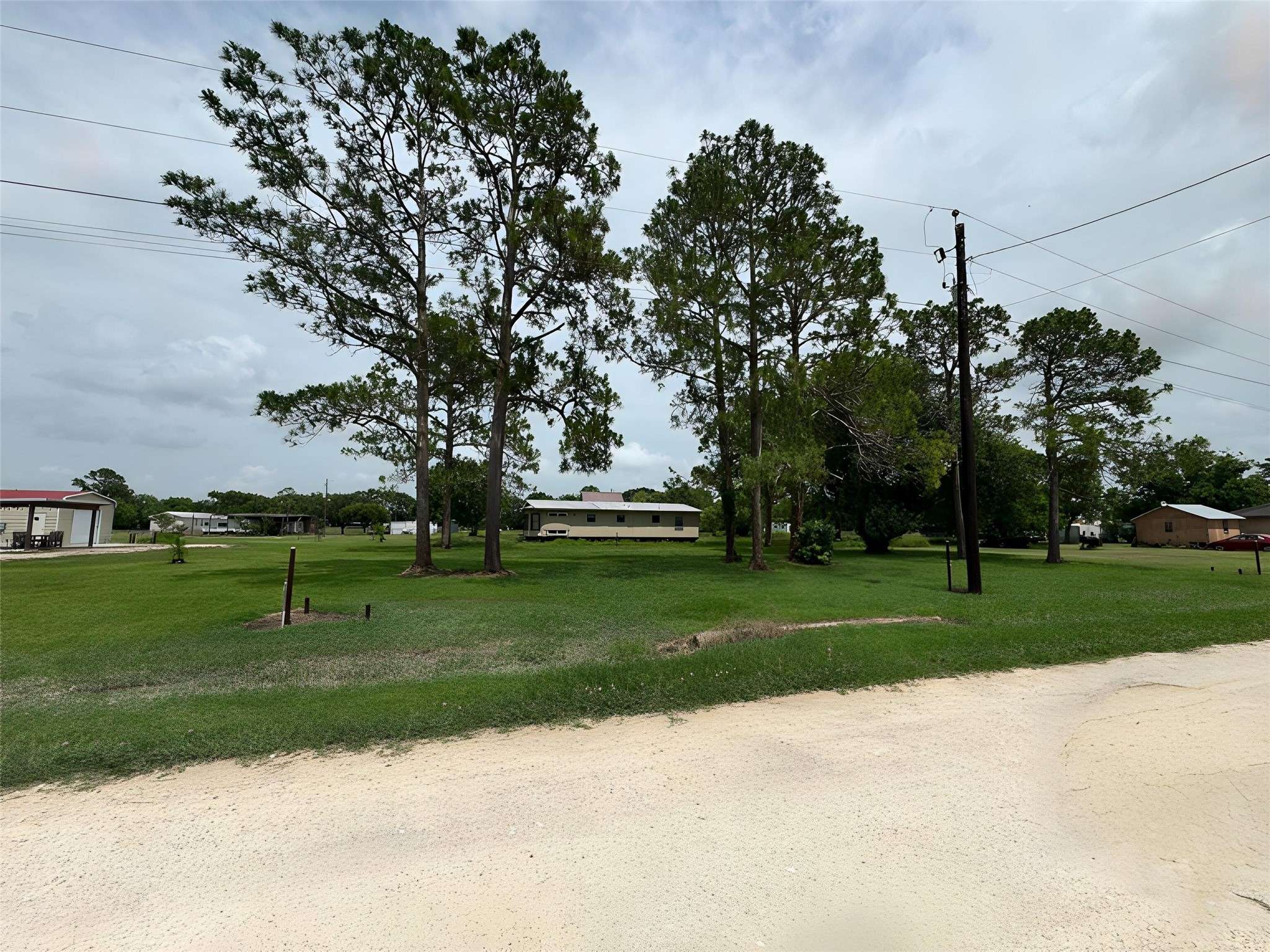 Palacios, TX 77465,125 Tupelo S