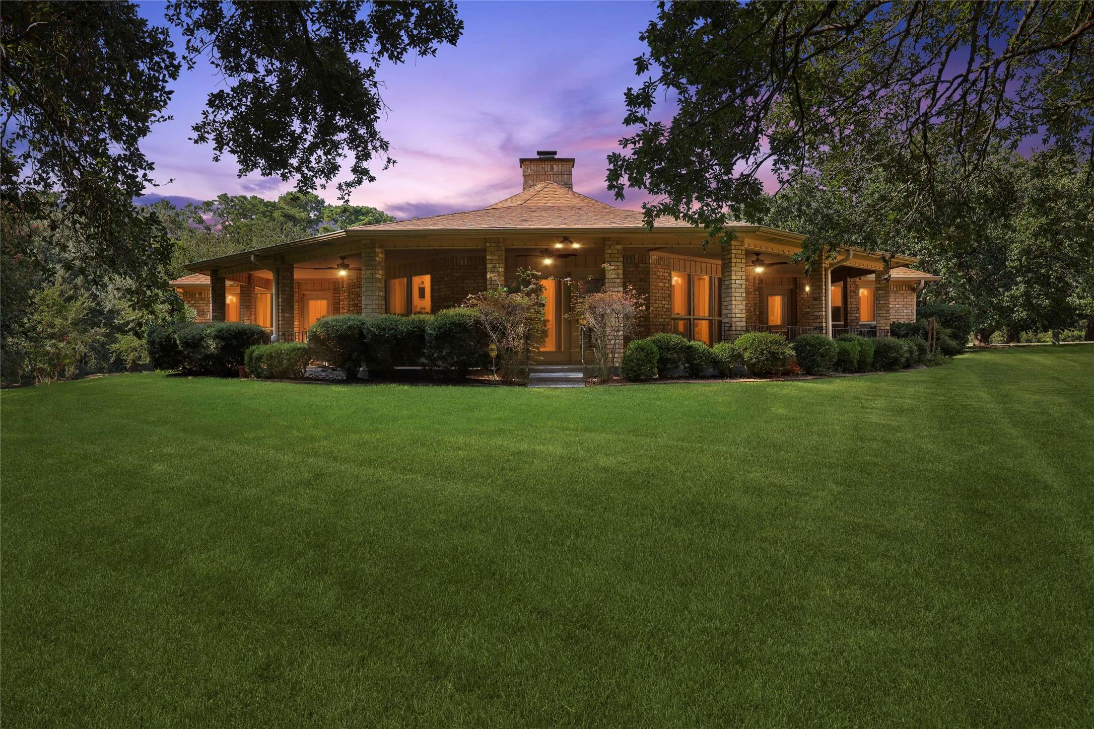 Brookeland, TX 75931,220 Broadmoor