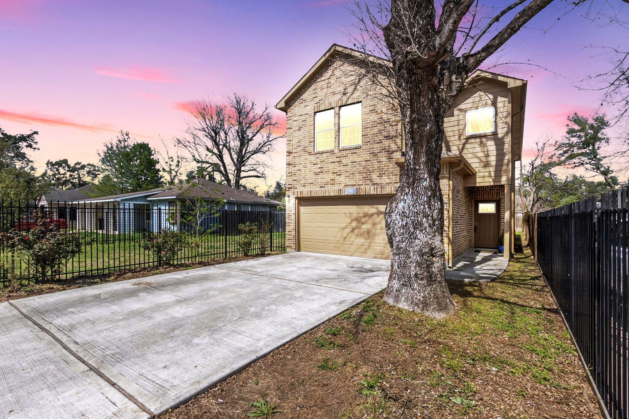 Houston, TX 77021,4519 Dixie DR