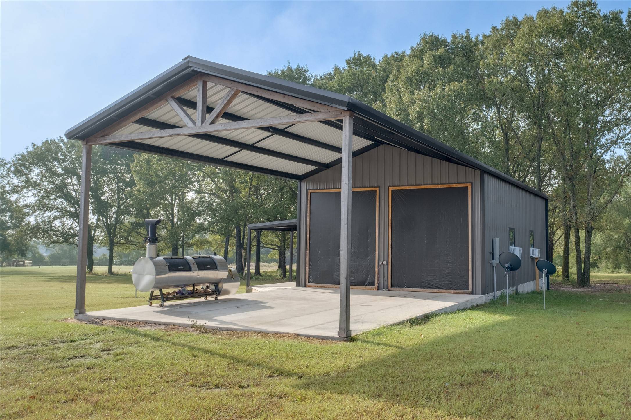 Oakwood, TX 75855,760 Private Road 2422