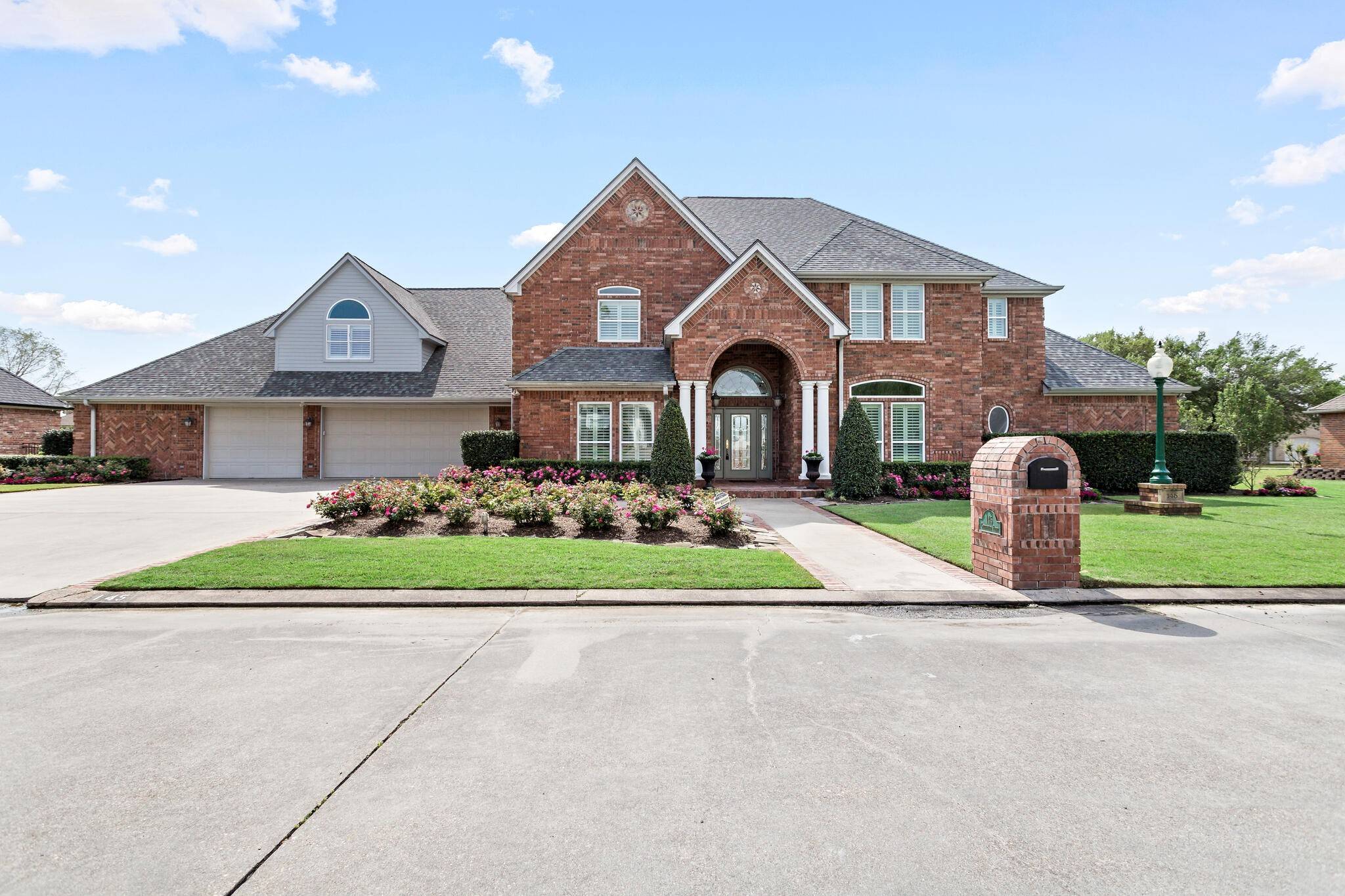 Orange, TX 77630,145 Greenhead Point DR