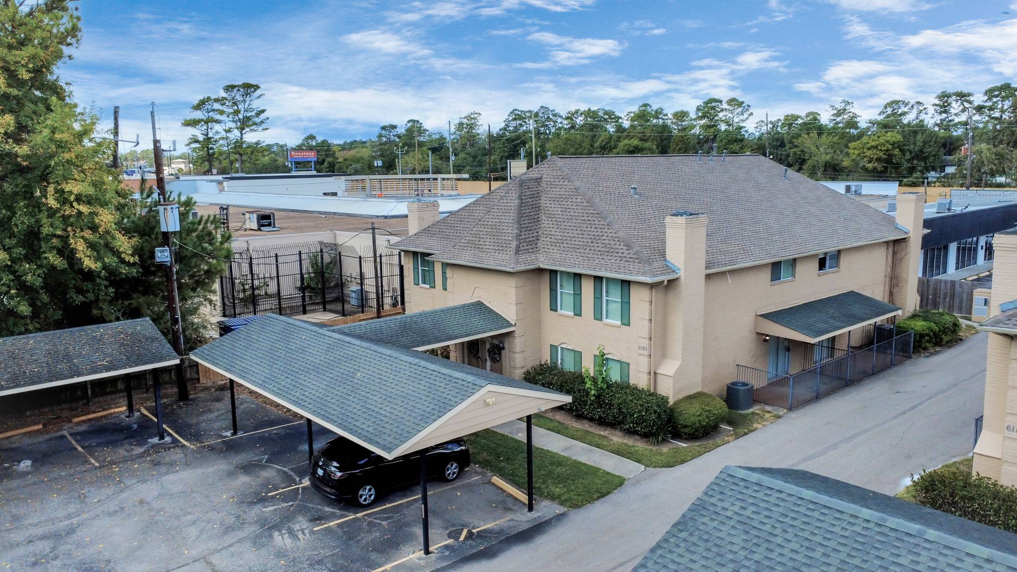 Houston, TX 77069,6119 FM 1960 RD W