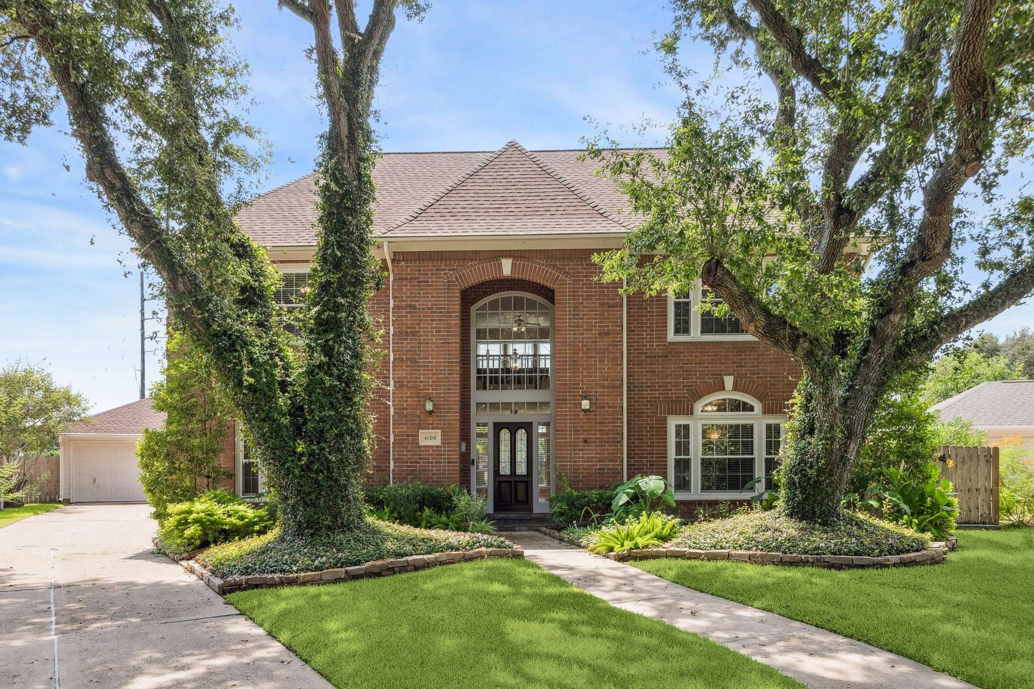 Sugar Land, TX 77478,4106 Alice DR