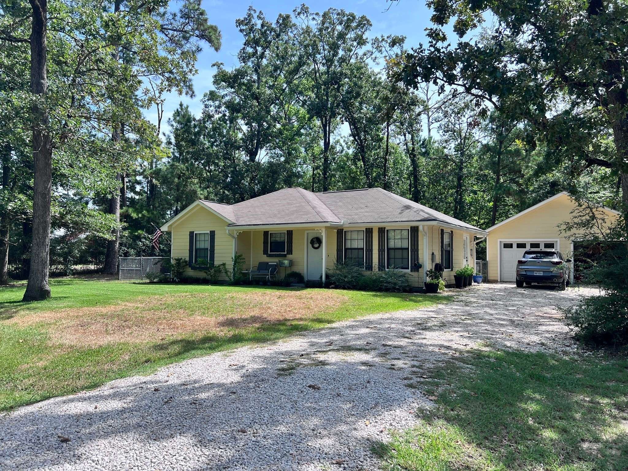 Onalaska, TX 77360,200 Mimosa