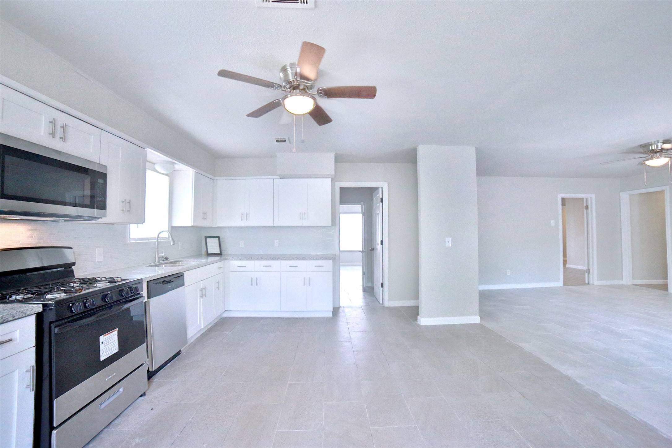 Houston, TX 77087,6534 Ledbetter ST