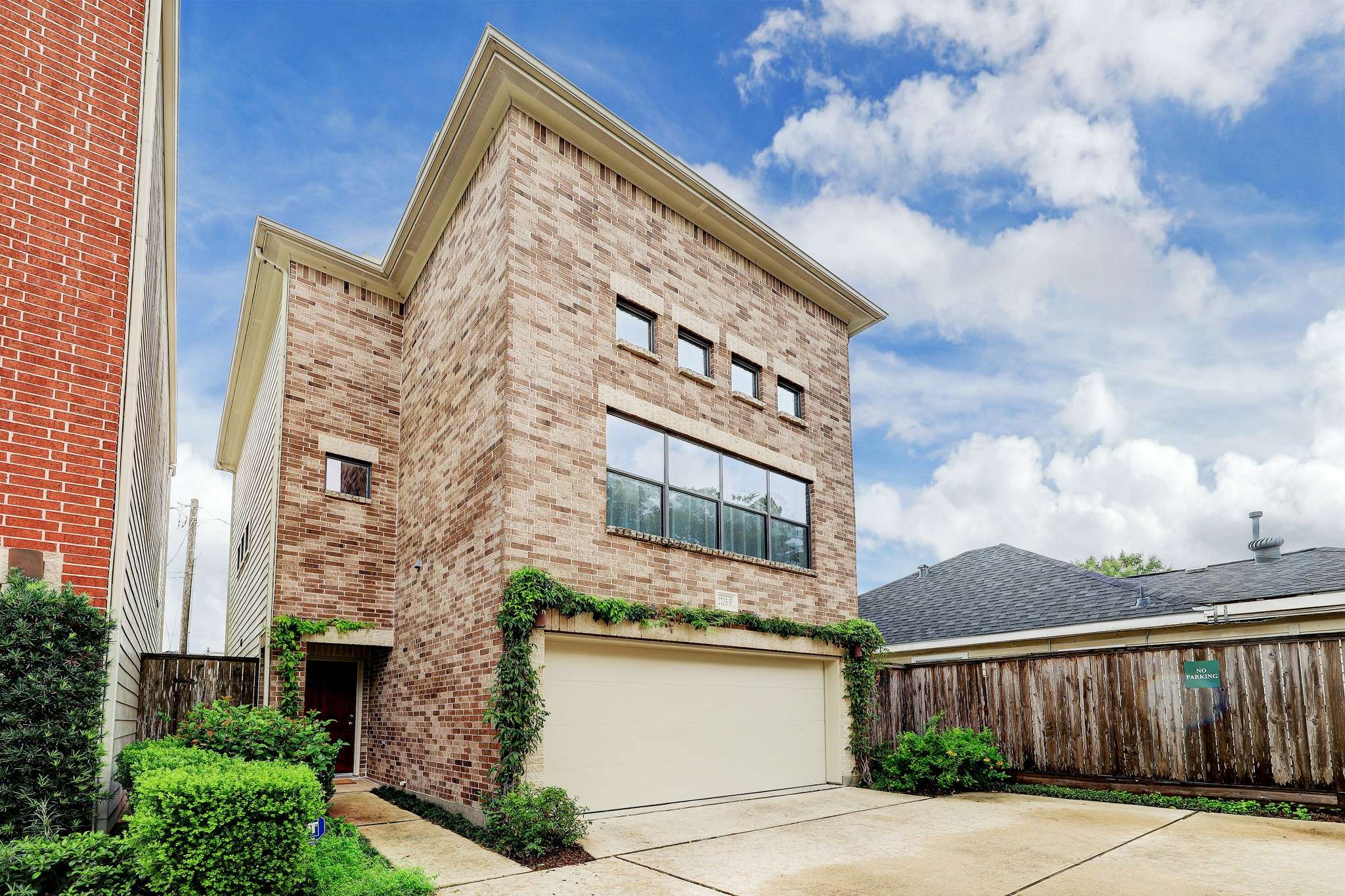 Houston, TX 77008,2705 Rutland ST #F