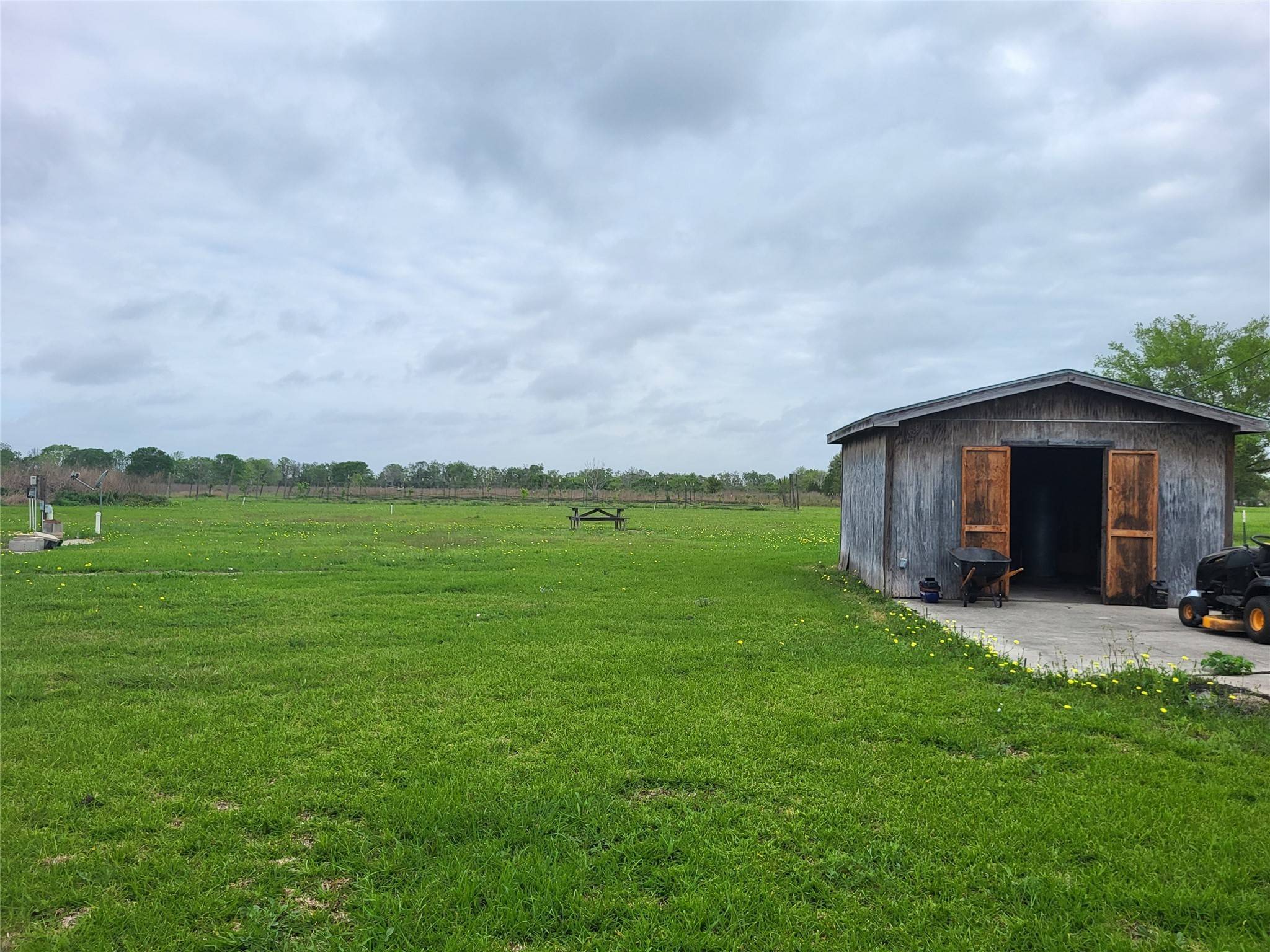 Liverpool, TX 77577,9580 Highway 35 S