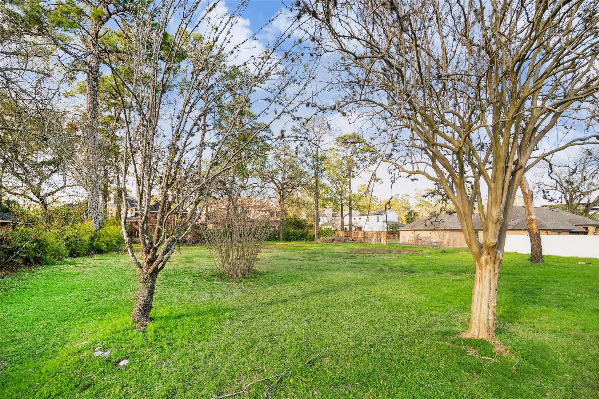 Houston, TX 77056,5210 Woodway DR