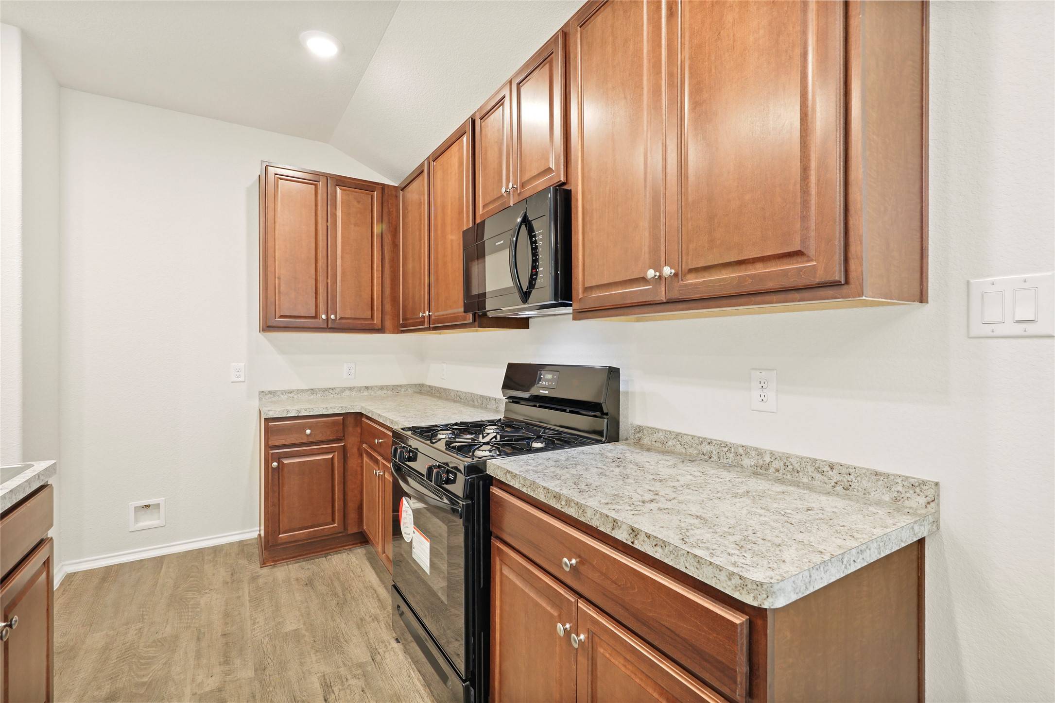 Splendora, TX 77372,25630 Roy Rogers CT