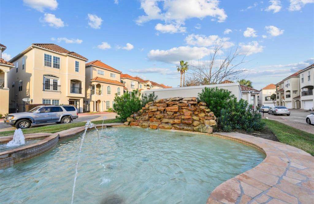 Houston, TX 77036,7123 S Windwater Pkwy S Pkwy S