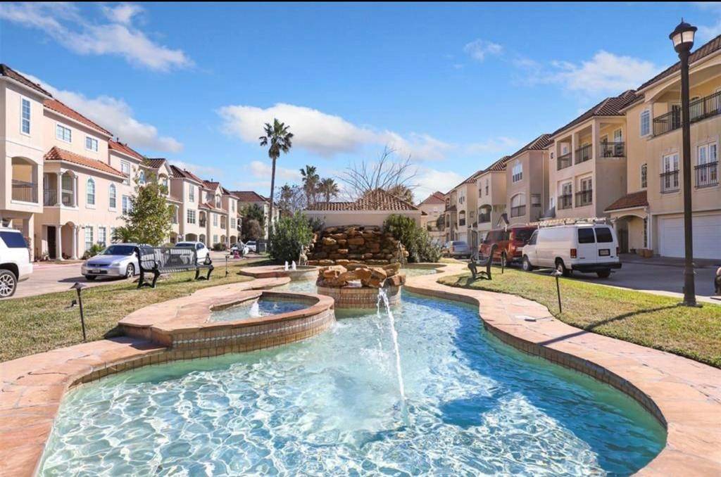 Houston, TX 77036,7123 S Windwater Pkwy S Pkwy S