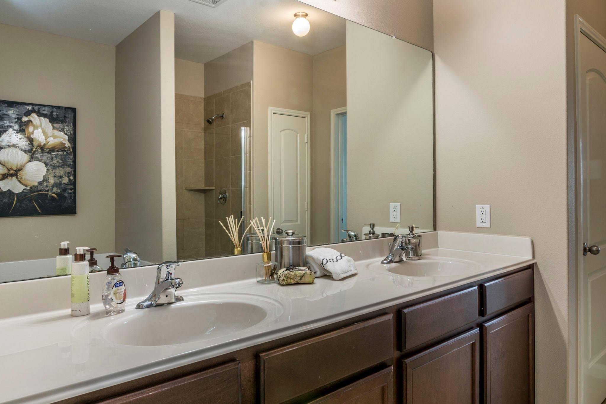 La Marque, TX 77568,419 Turquoise Trade DR