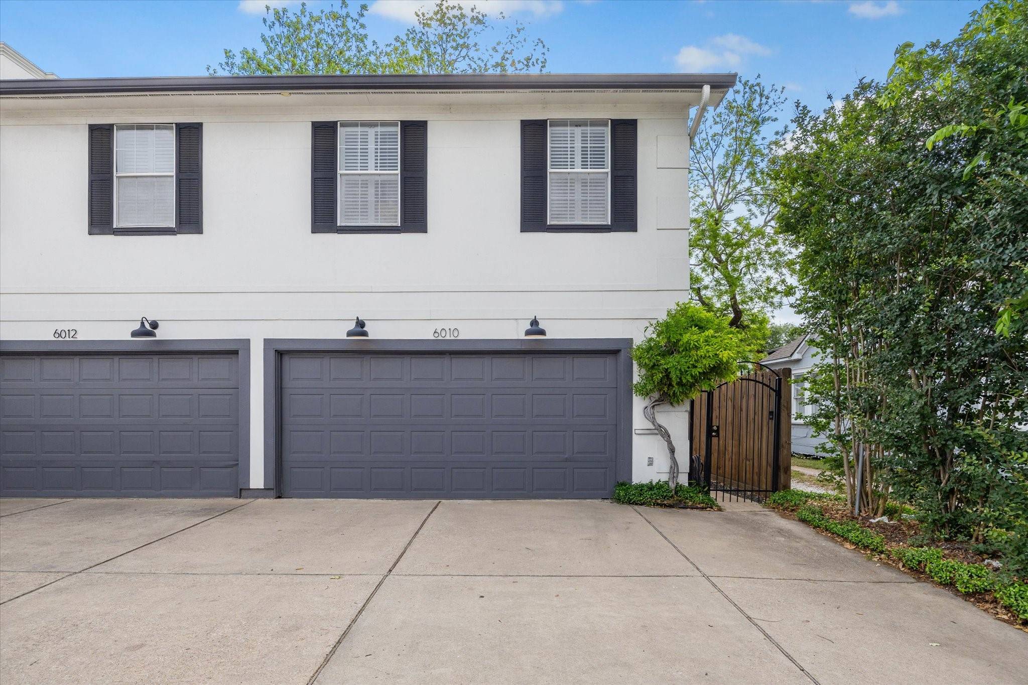 Houston, TX 77005,6010 Kirby DR