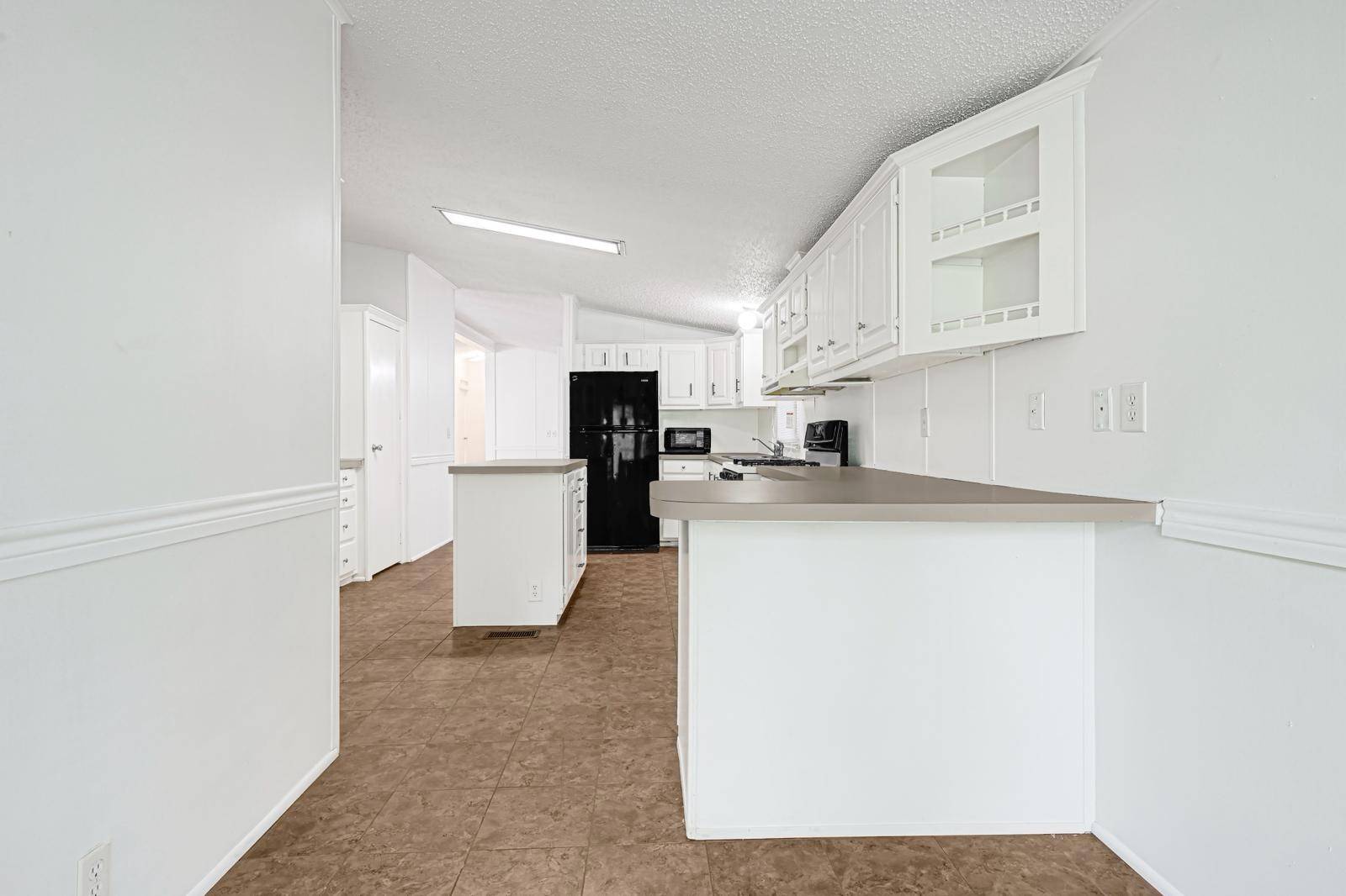 Damon, TX 77430,3614 College ST