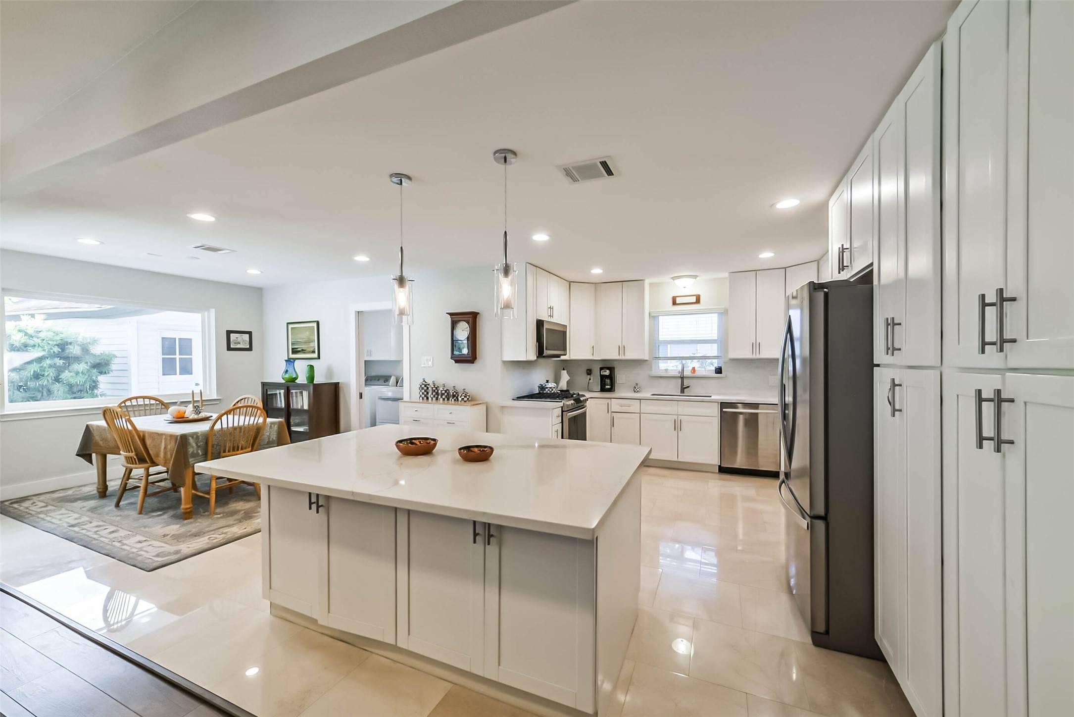 Houston, TX 77096,5731 Grape ST