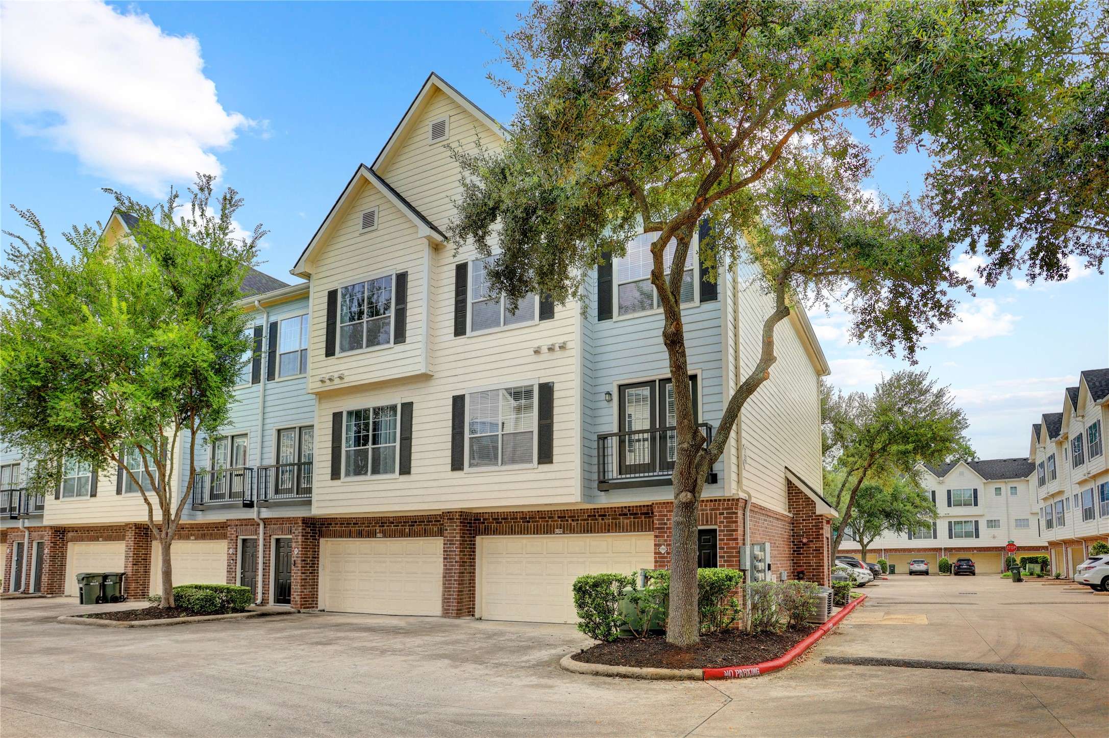 Houston, TX 77063,9200 Westheimer RD #1701