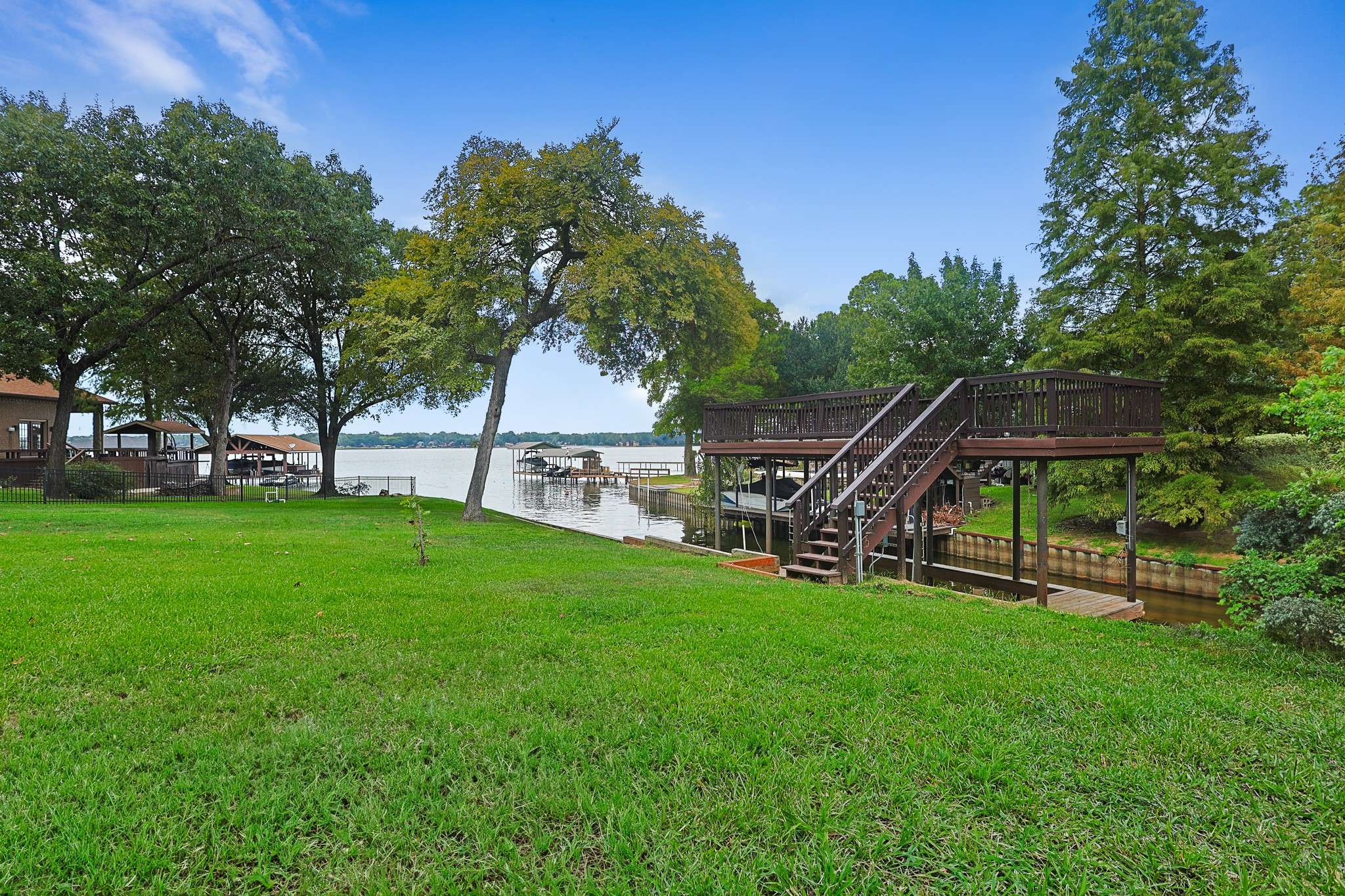 Malakoff, TX 75148,122 Bayside CIR