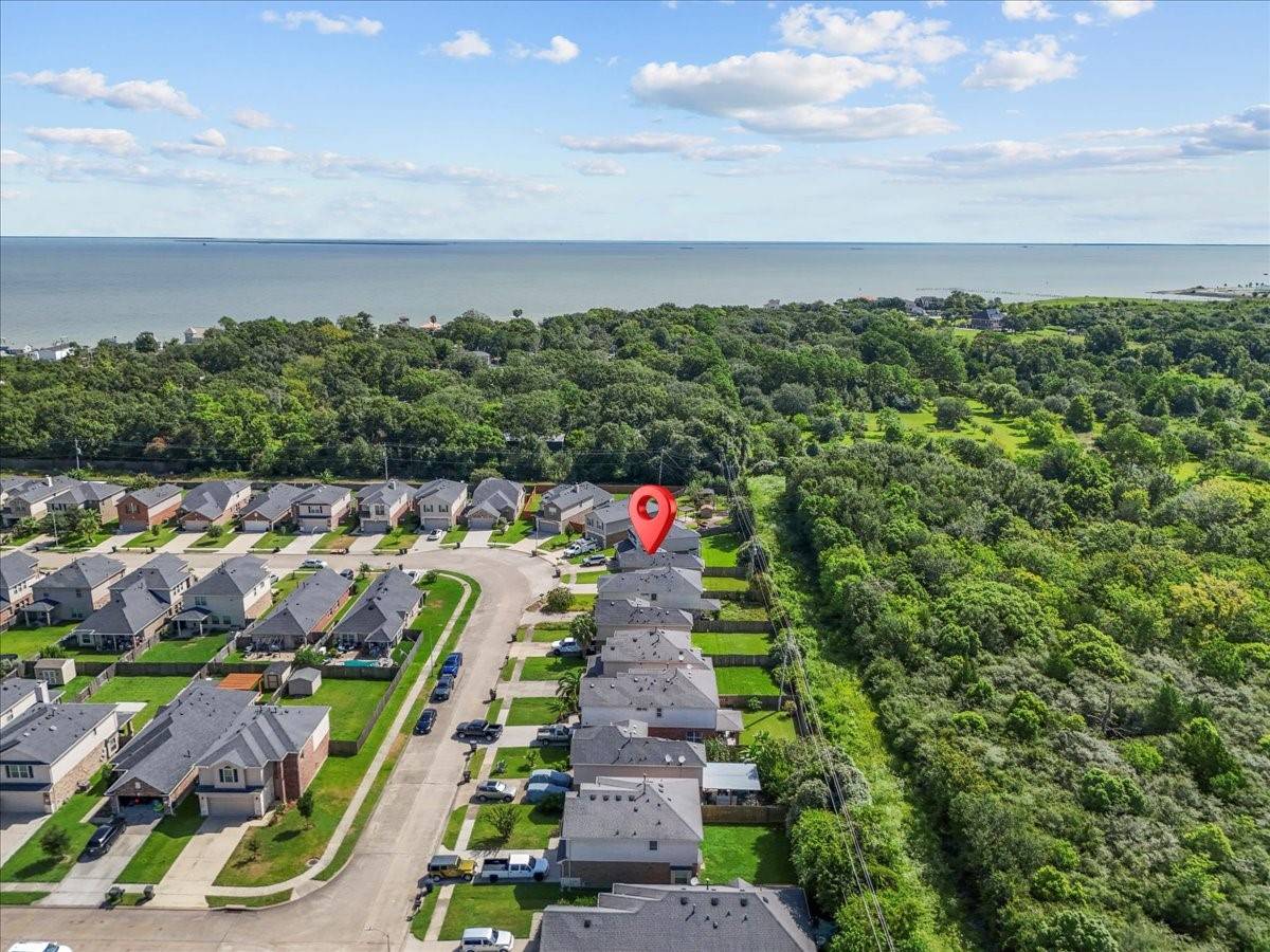 Bacliff, TX 77518,207 Sea Breeze DR