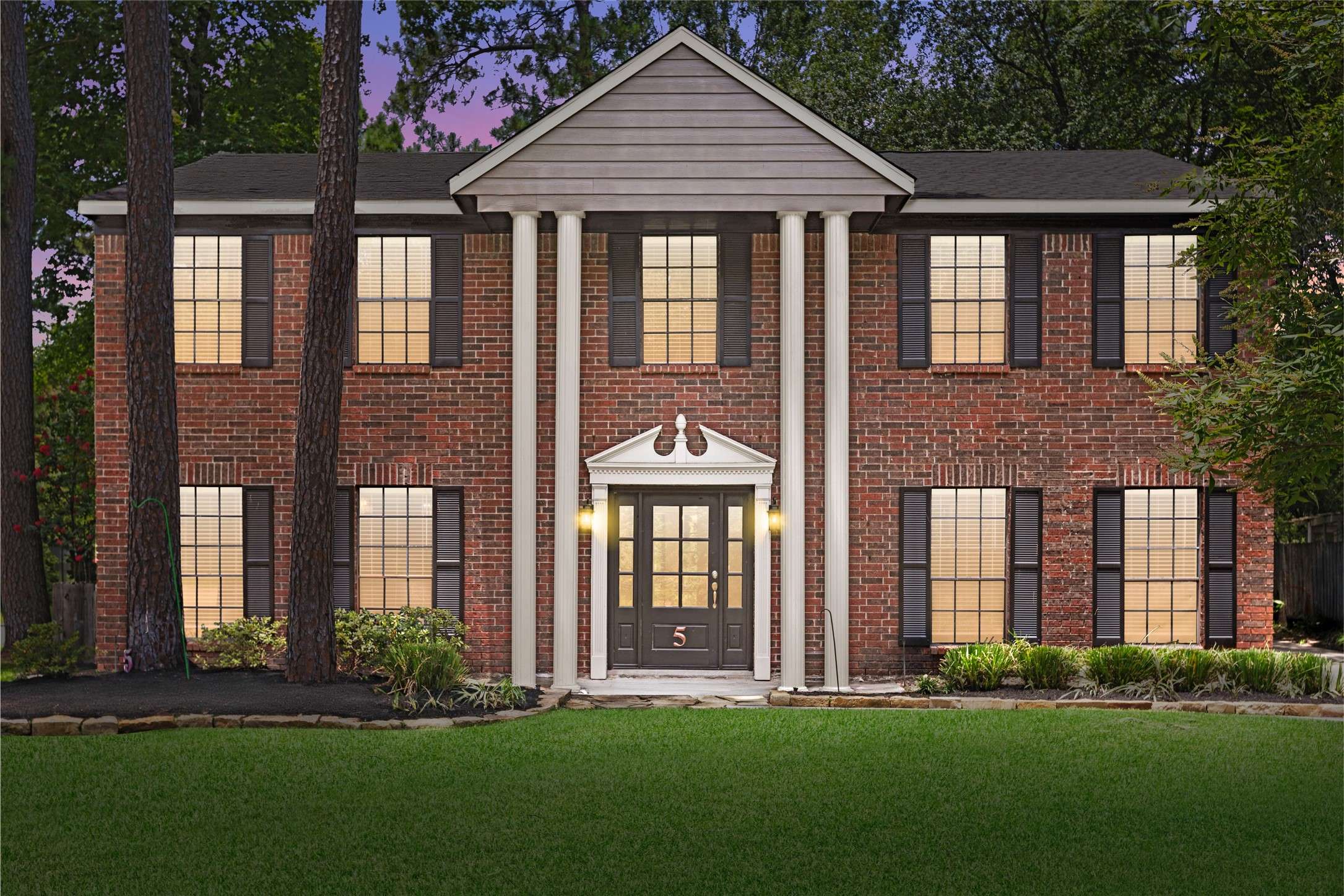 Spring, TX 77381,5 Cat Feet CT