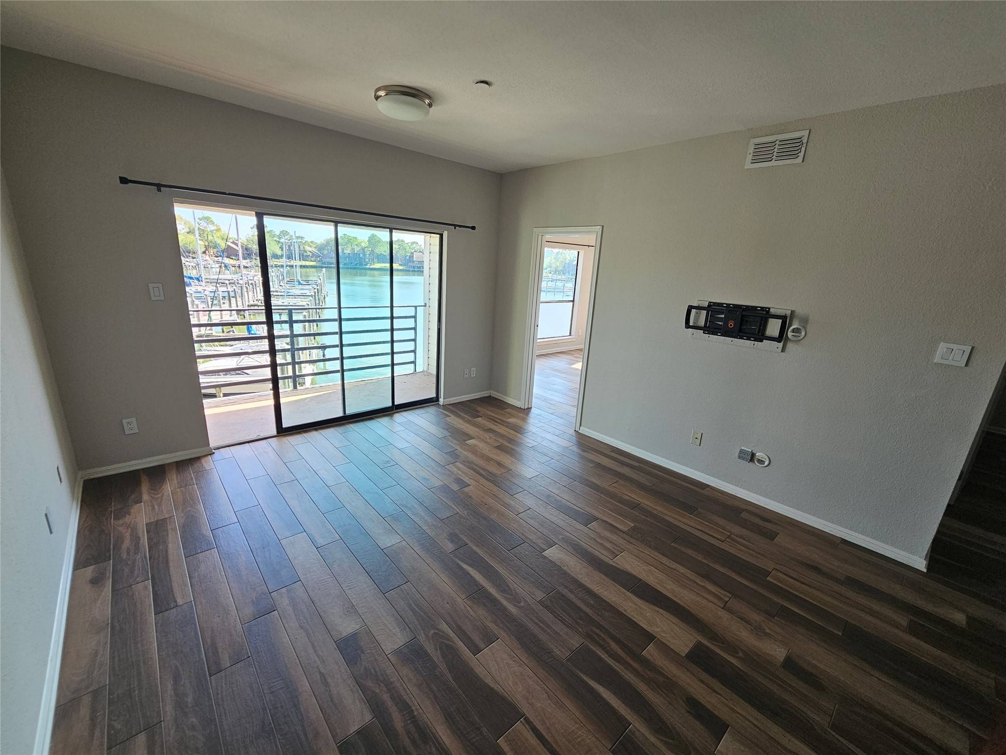 League City, TX 77573,793 Davis RD #116