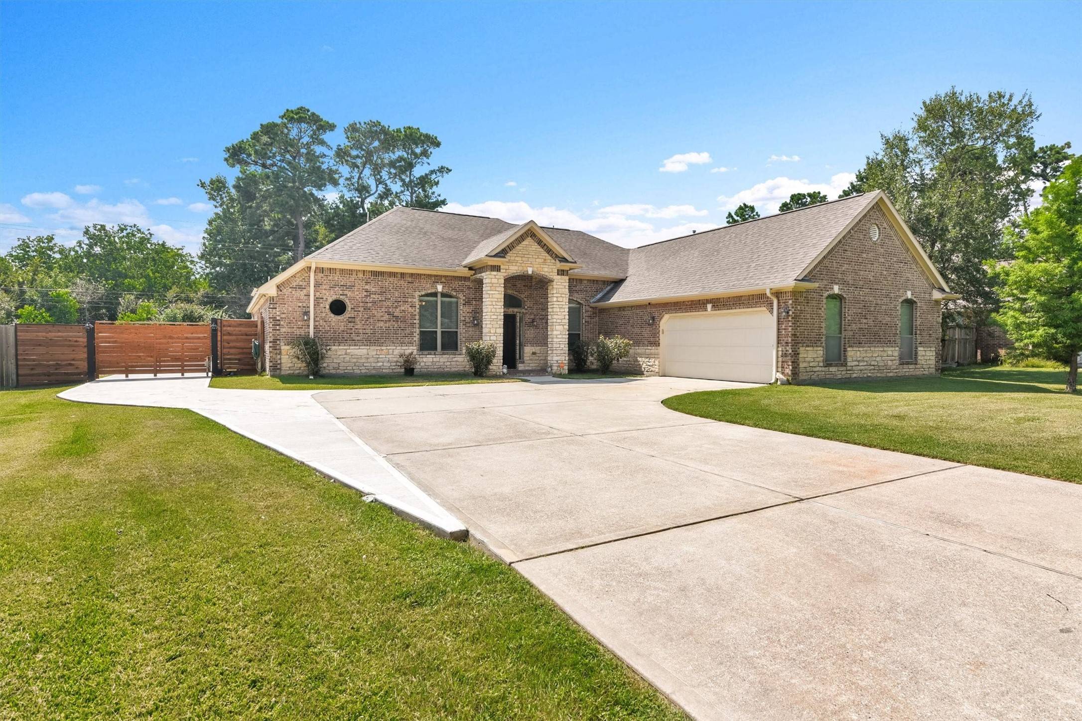 Magnolia, TX 77354,319 Weisinger DR