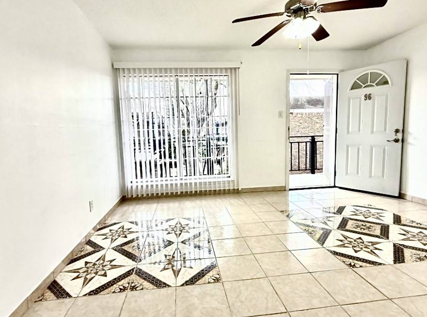 Houston, TX 77081,6405 Westward ST #96