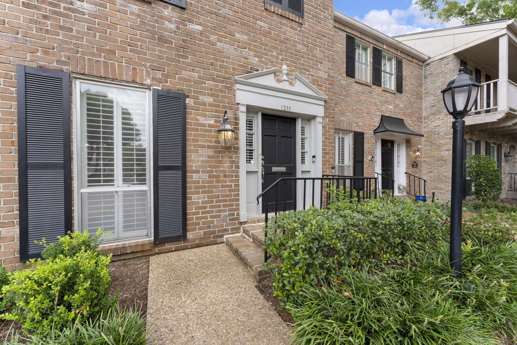 Houston, TX 77057,1260 Fountain View DR #171