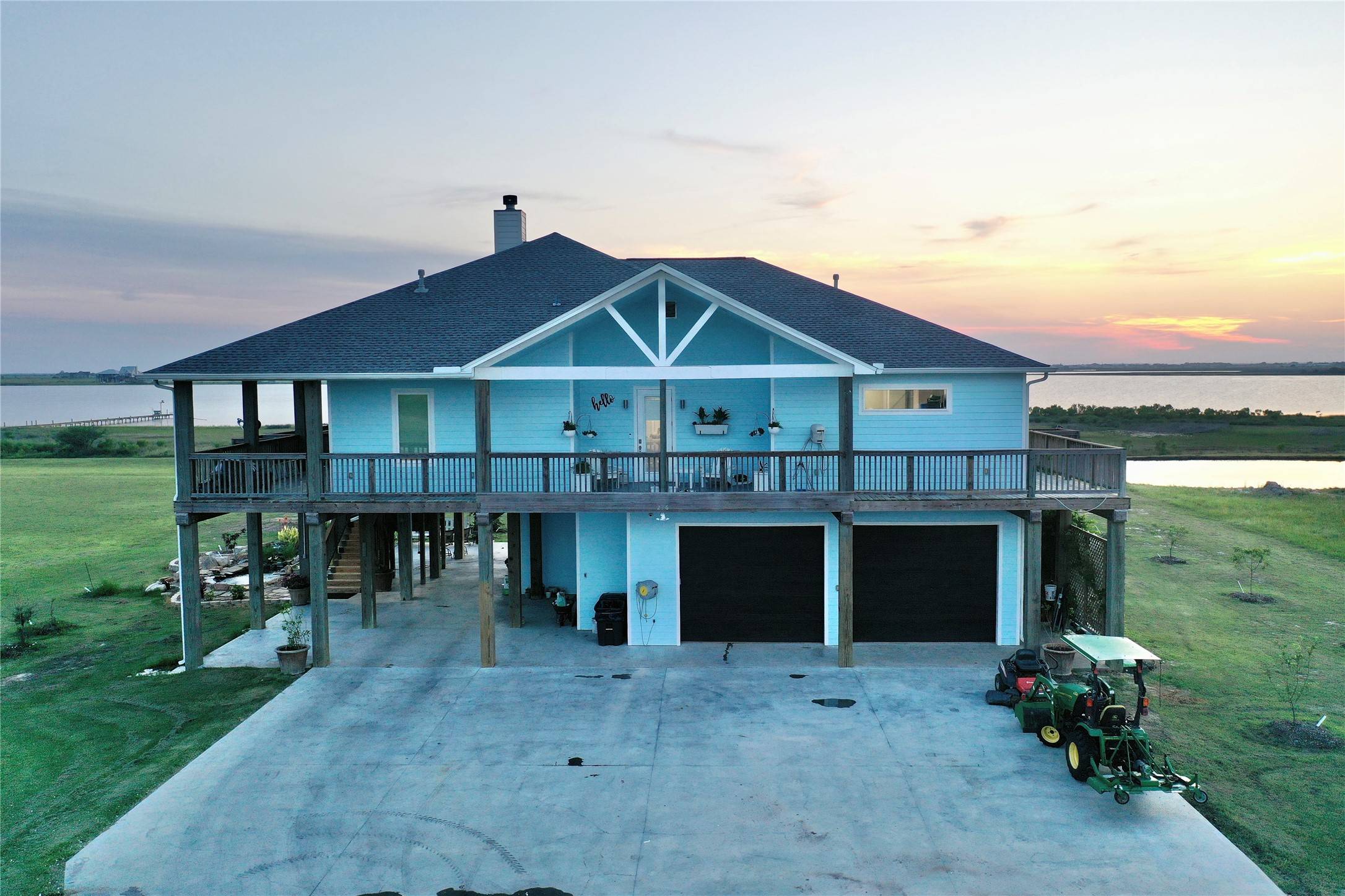 Palacios, TX 77465,236 Turtle Bay CV