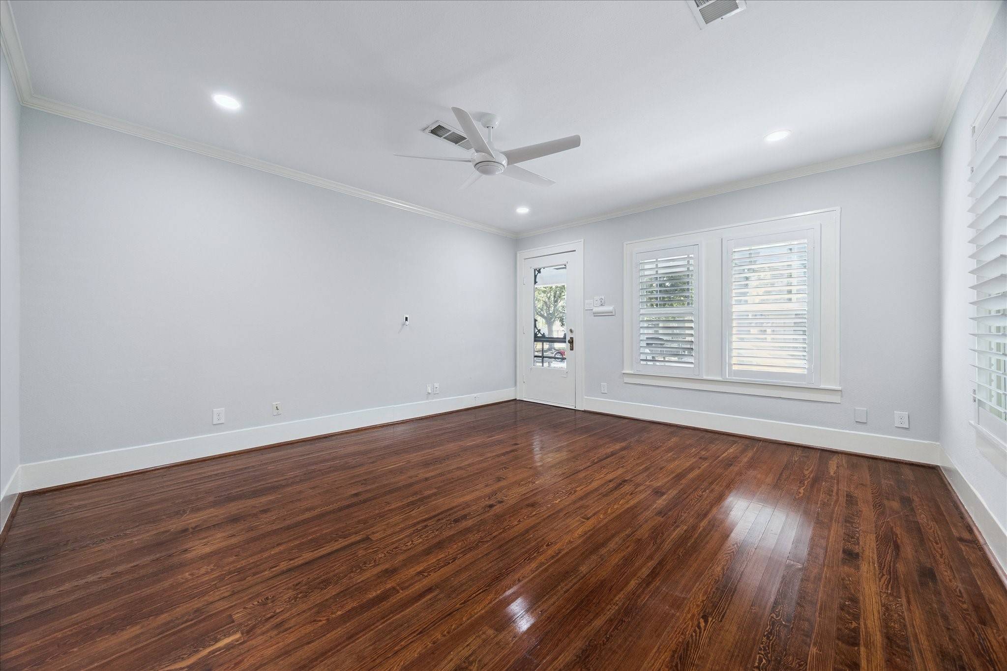 Houston, TX 77009,907 W Melwood Street