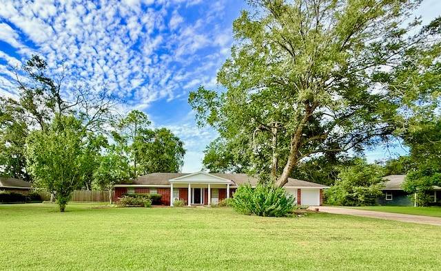 Alvin, TX 77511,204 Hillcrest Drive DR