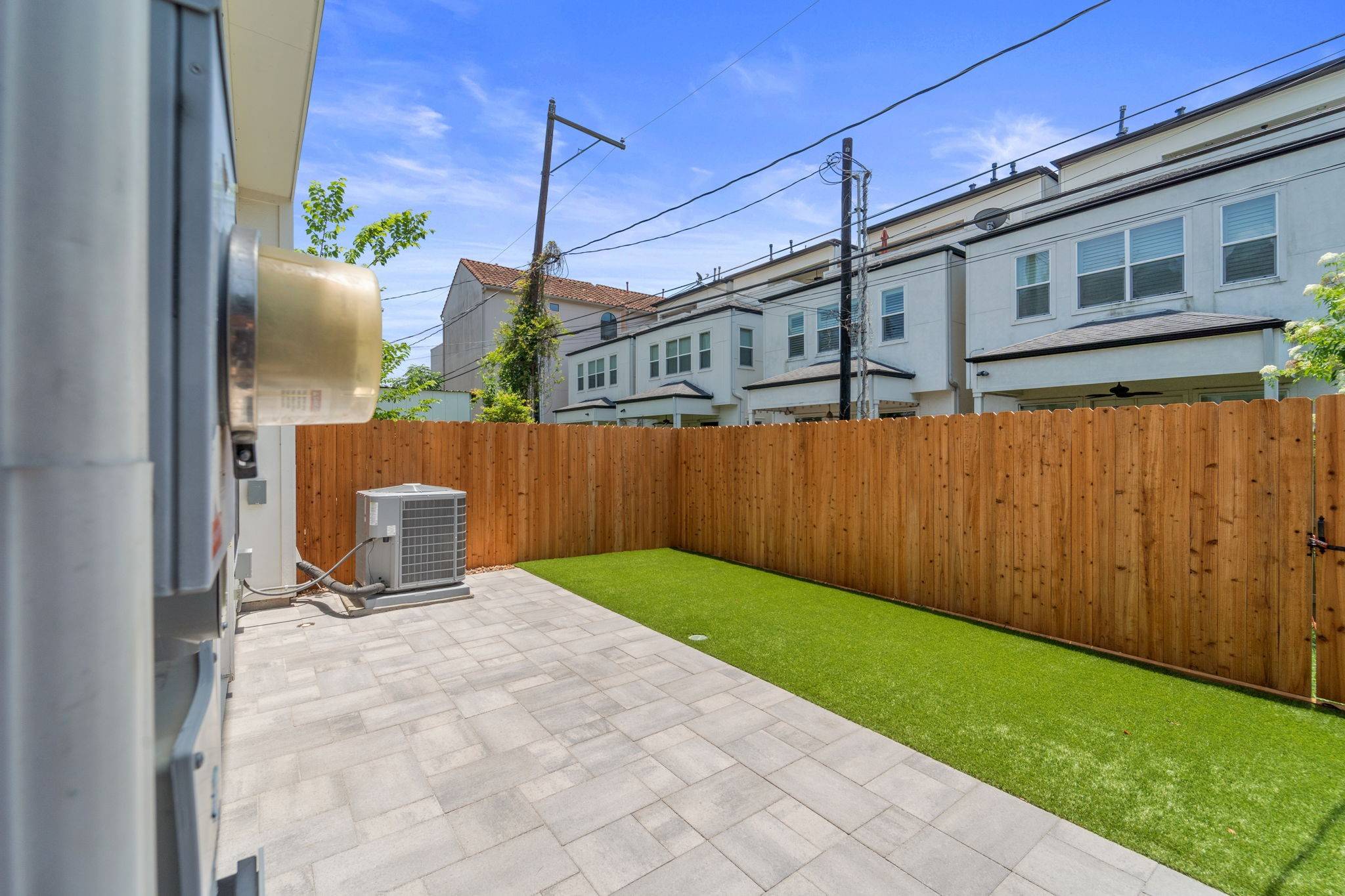 Houston, TX 77007,4611 Rose ST