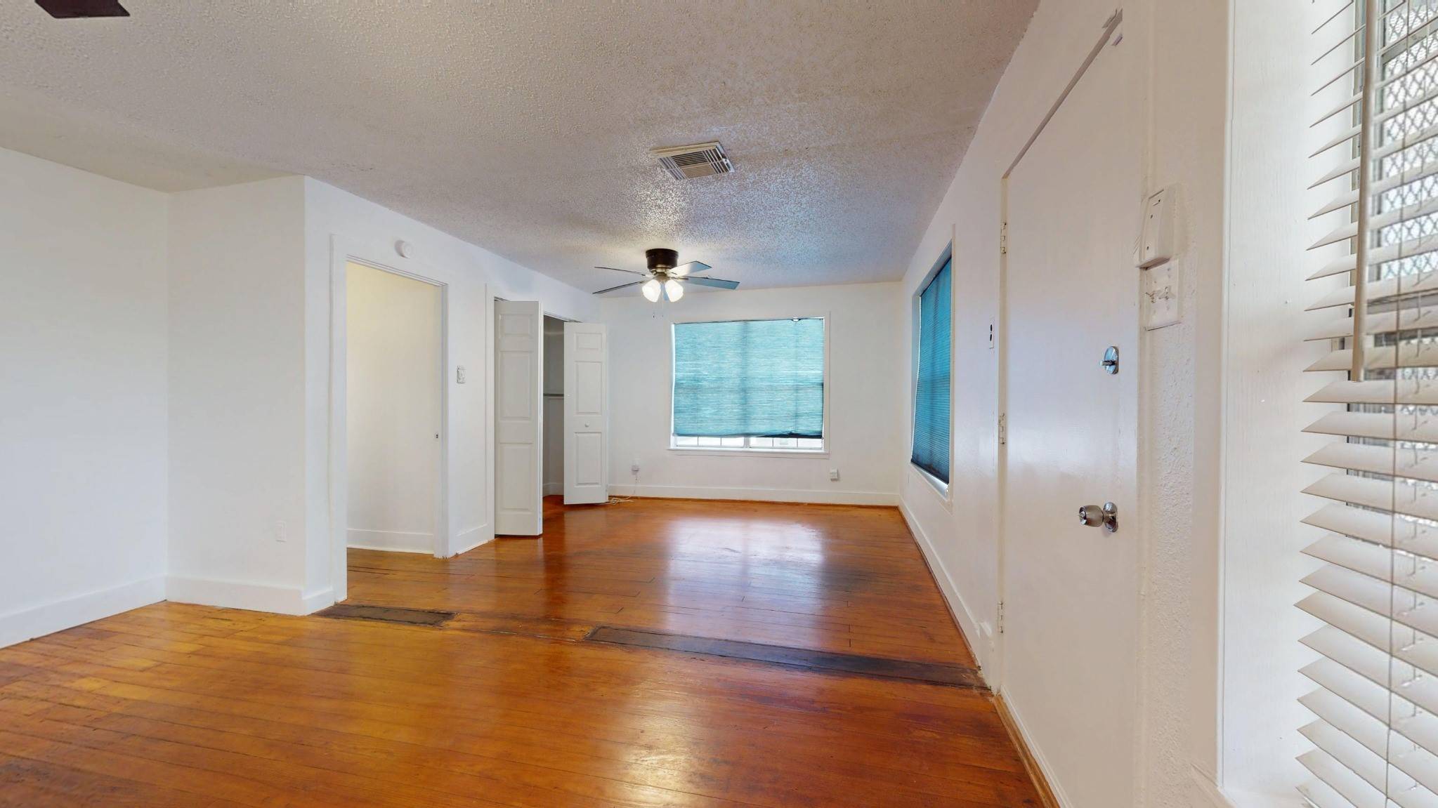 Houston, TX 77023,7004 Santa Maria ST