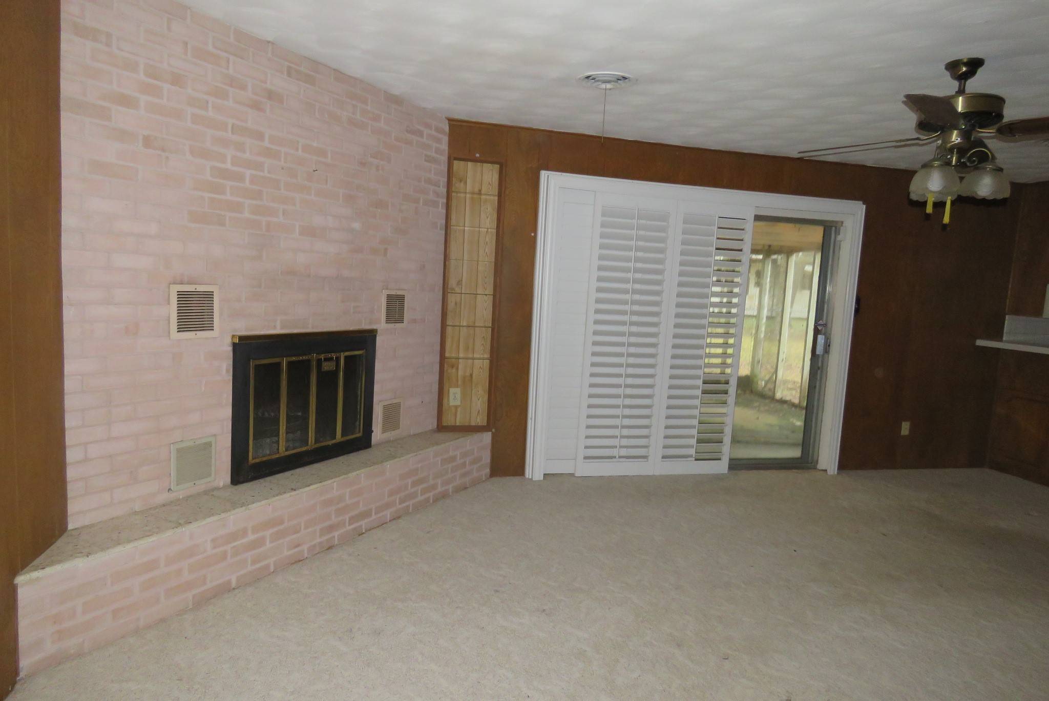 Anahuac, TX 77514,301 Fm 1985