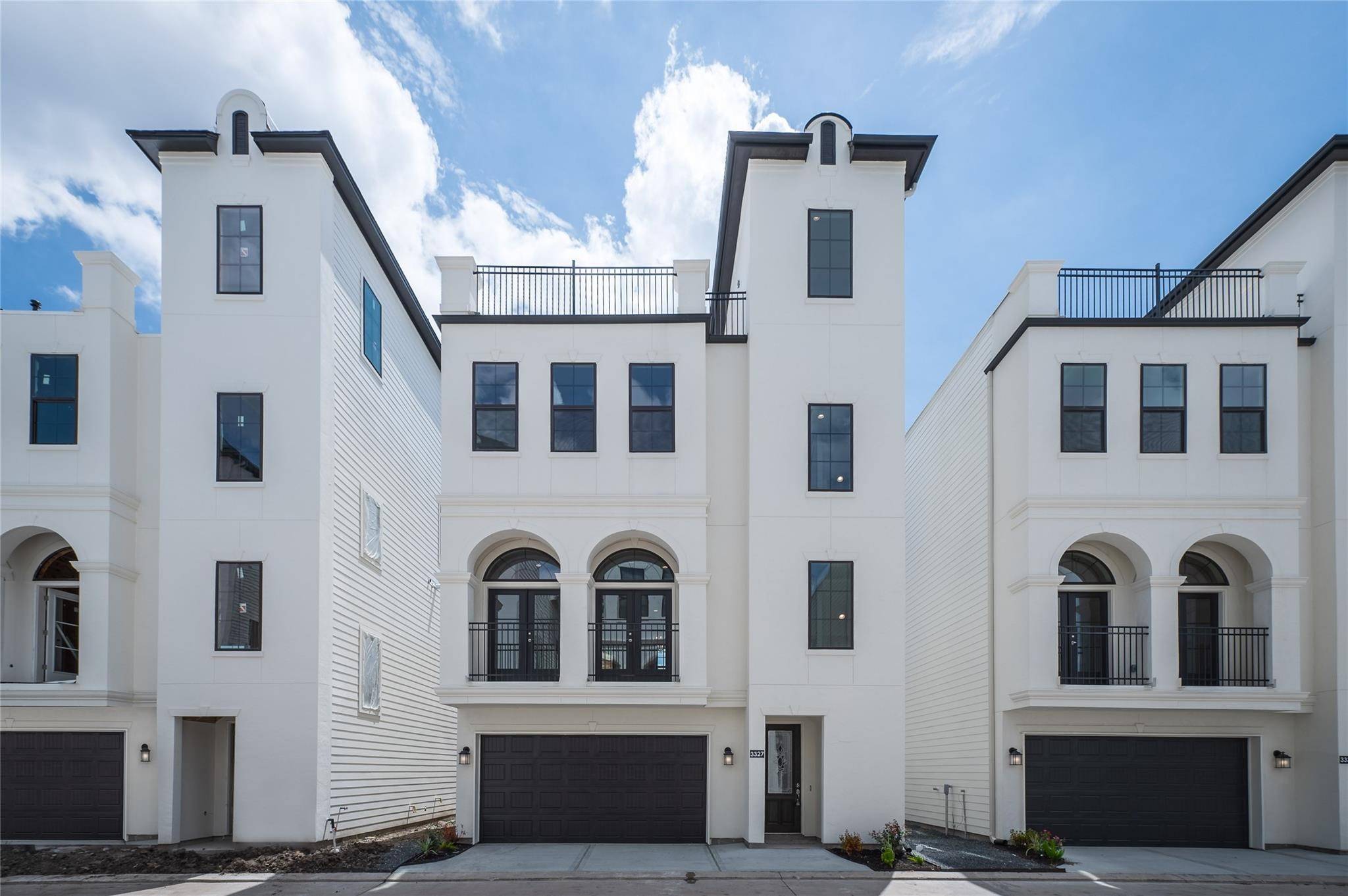 Houston, TX 77057,3327 Beverly Forest DR