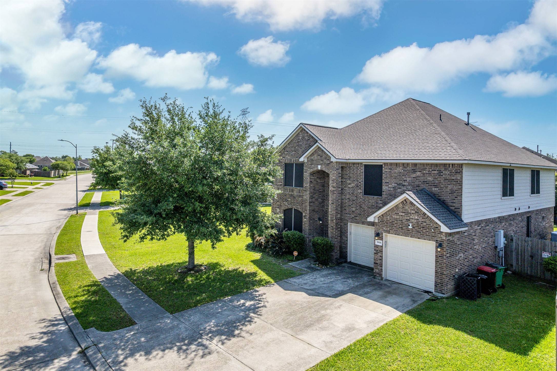 Baytown, TX 77521,9906 Lynnwood DR