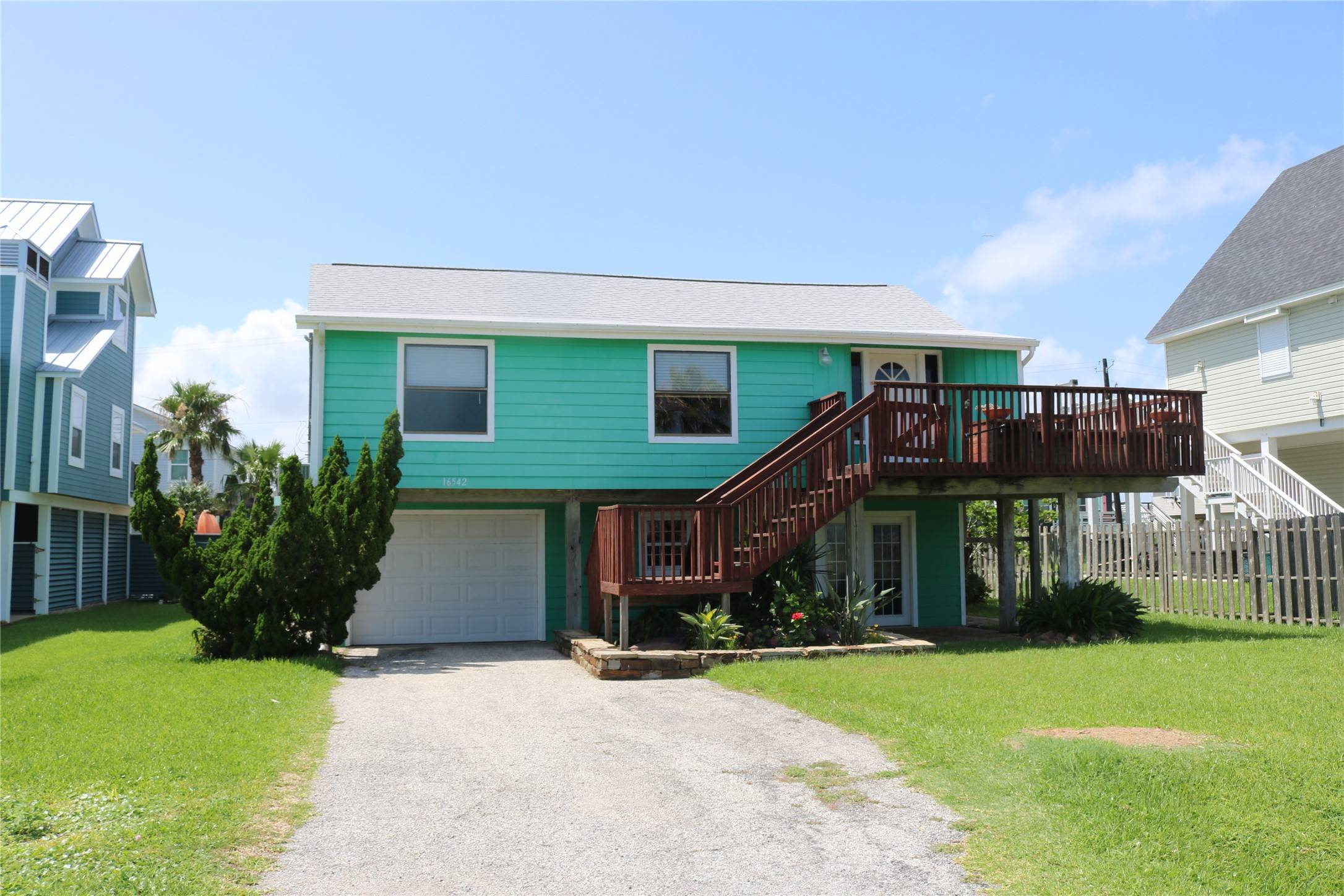 Jamaica Beach, TX 77554,16542 John Silver RD