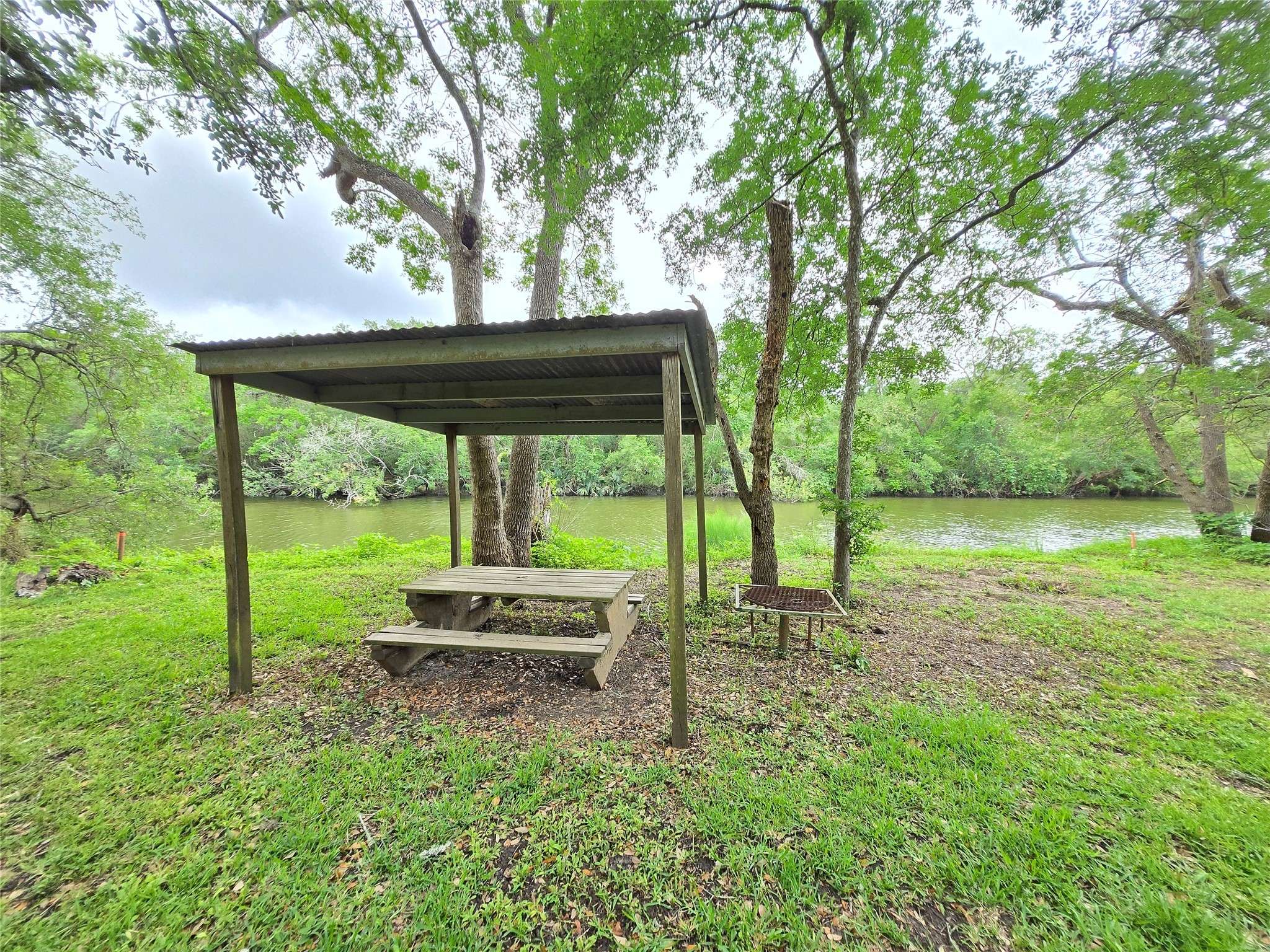 Blessing, TX 77419,43-45 Catamaran CIR
