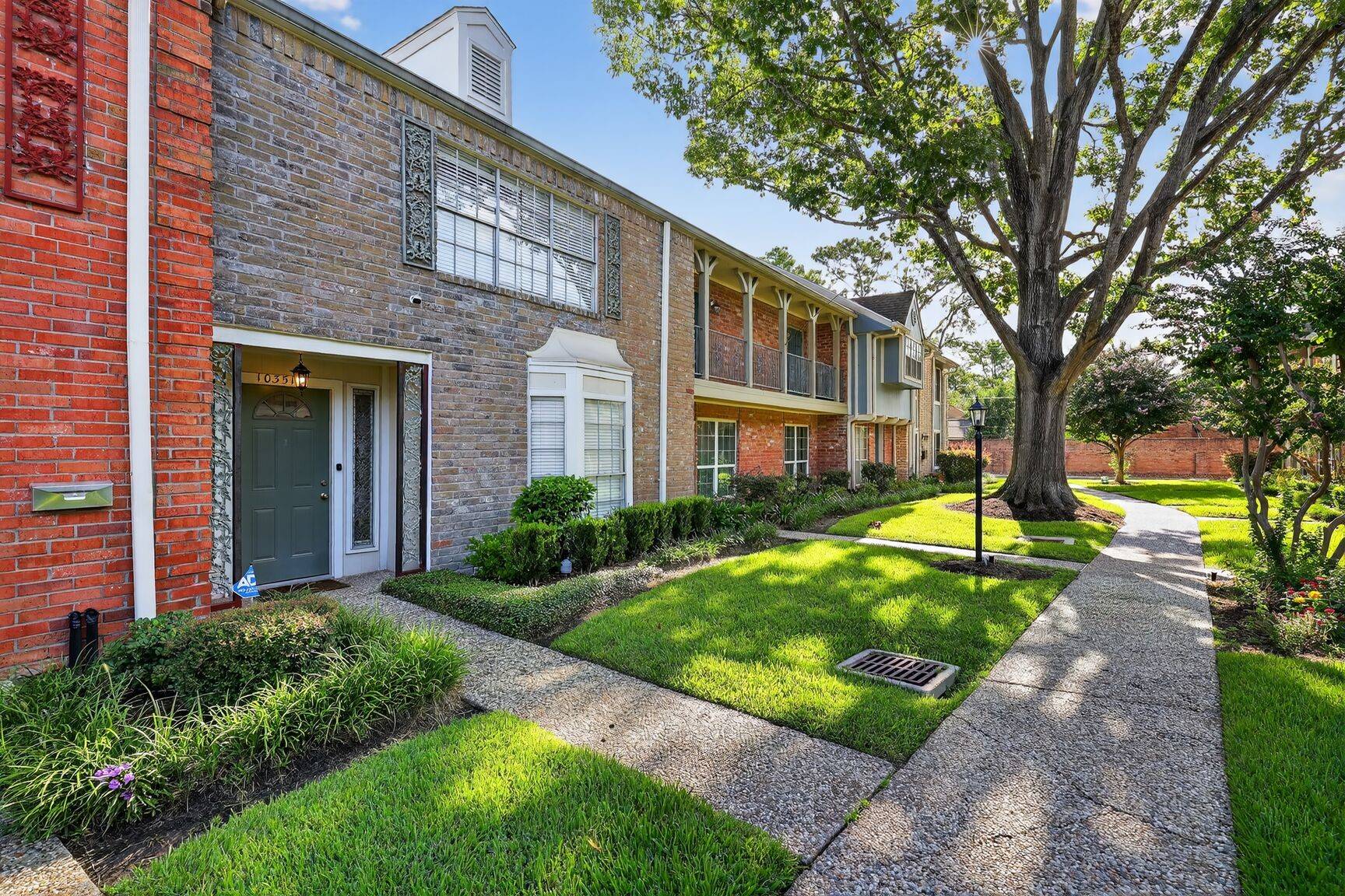 Houston, TX 77042,10351 Briar Forest DR