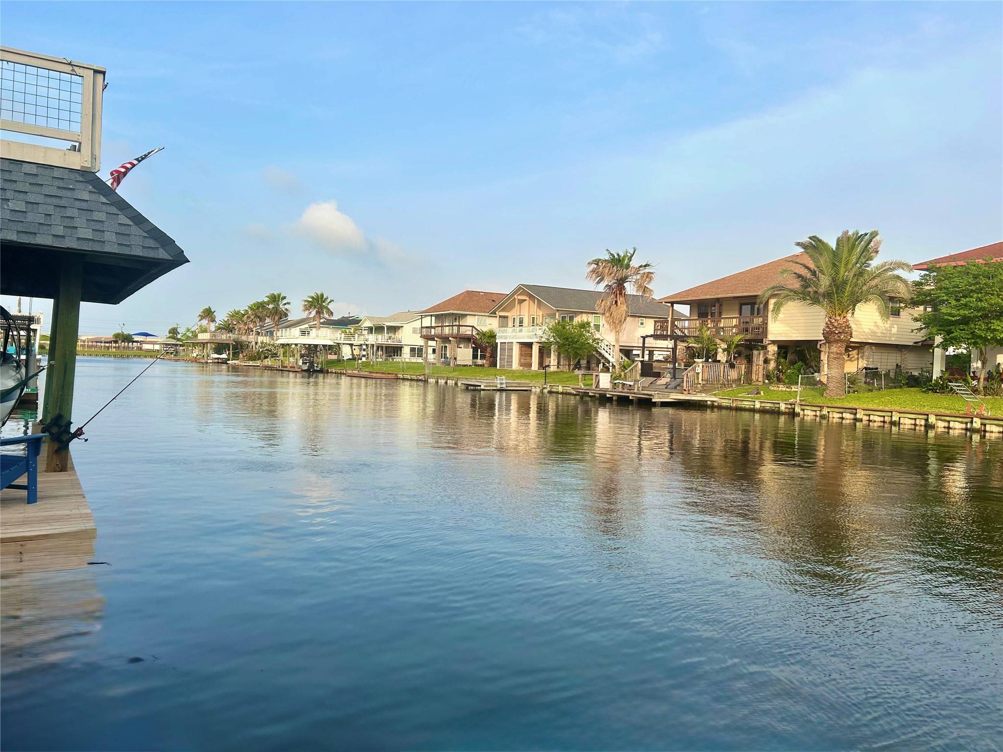 Bayou Vista, TX 77563,794 Marlin ST